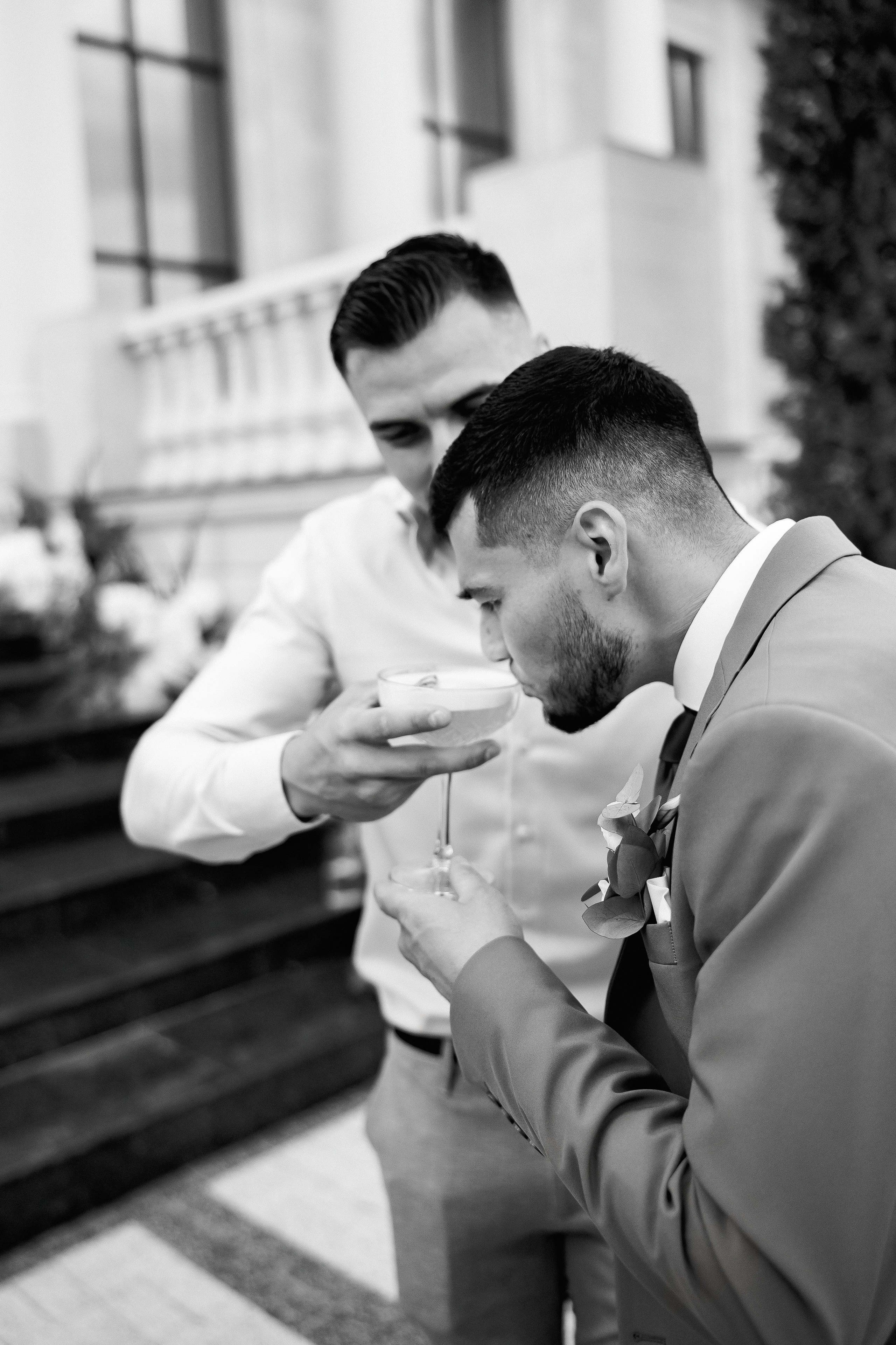 Eugen & Livia — Grand Elysee — Wedding Day. Servicii Foto și Video 067188353