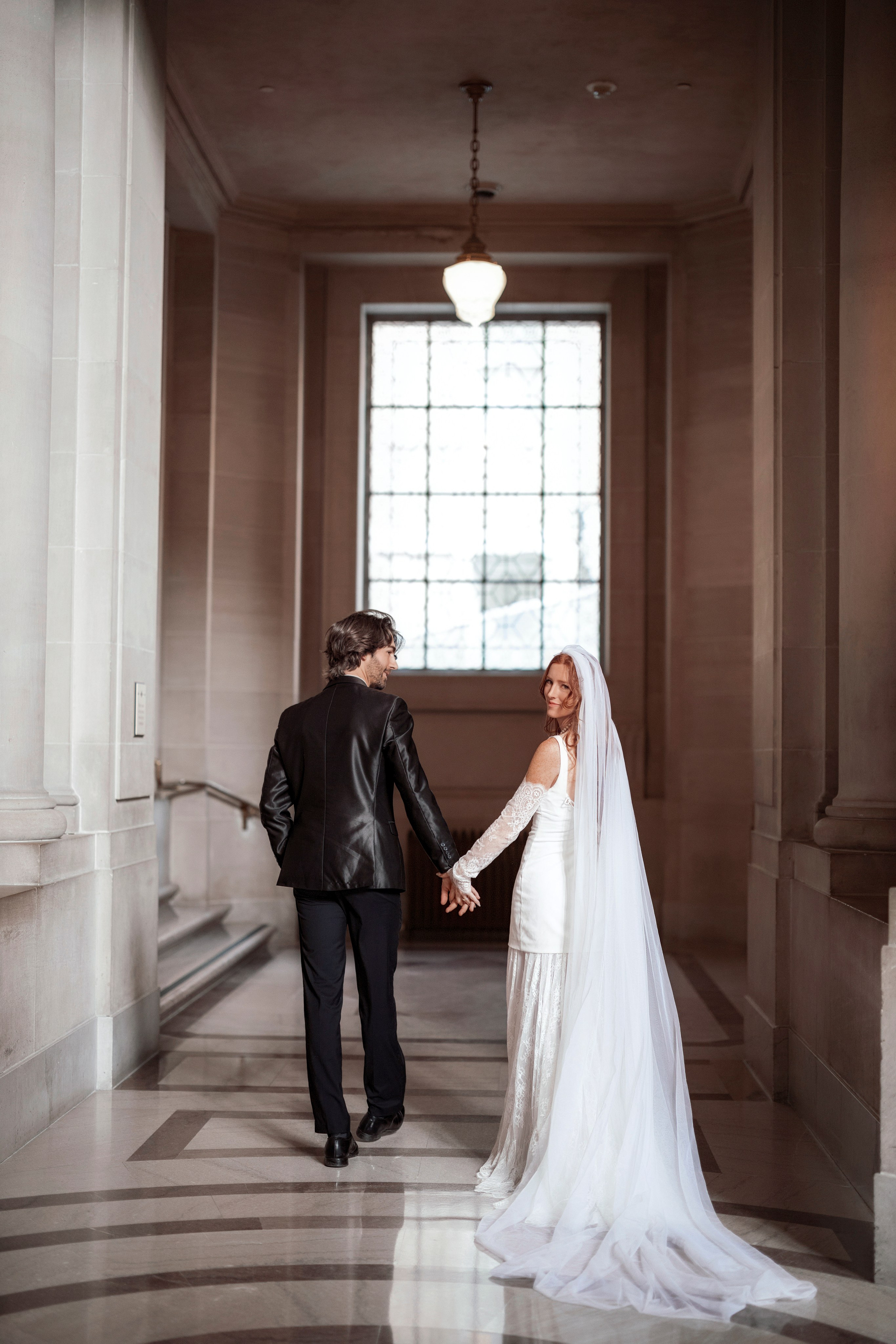 San Francisco City hall. Bay Area Photographer: family, maternity, love story, wedding