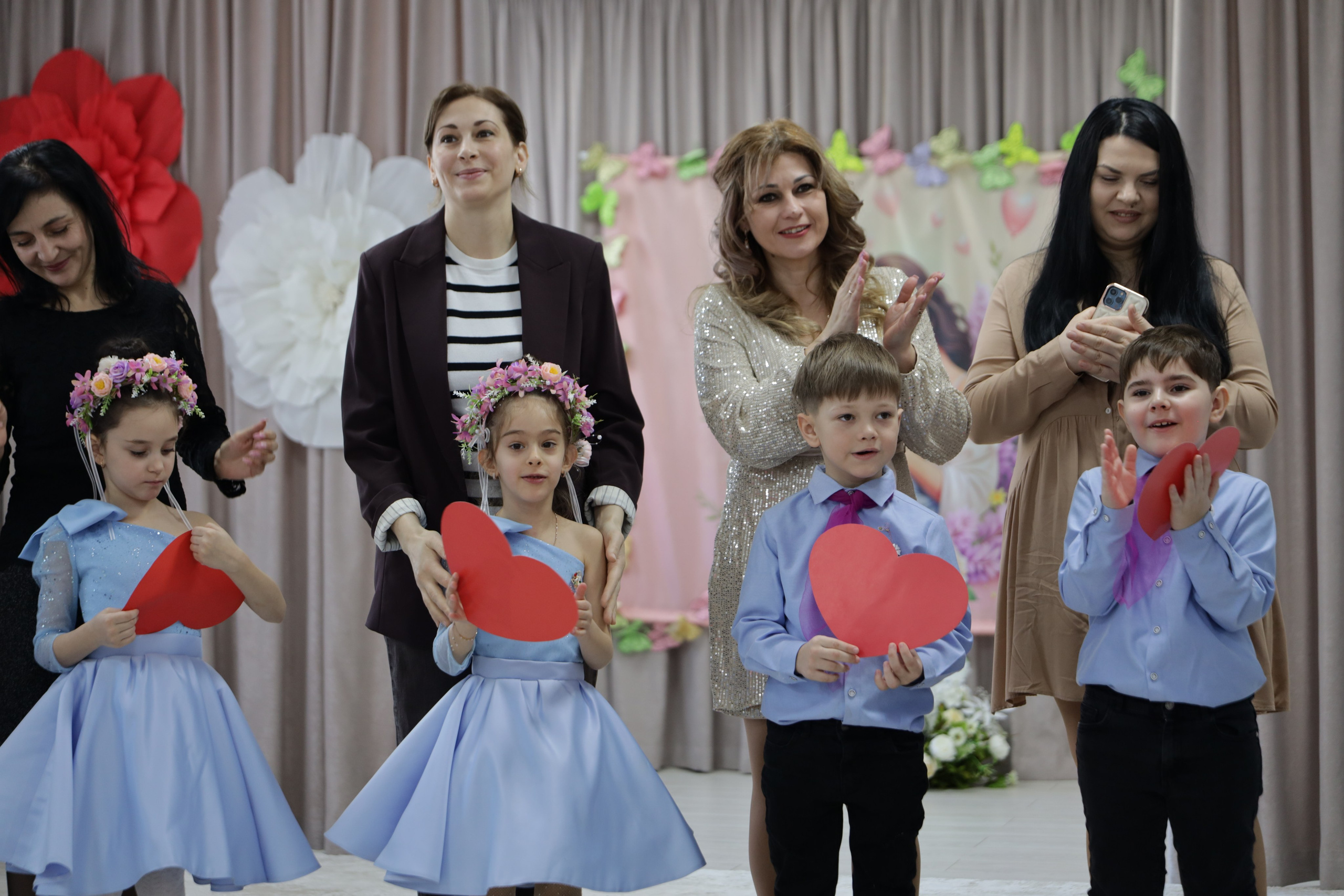 Mama în ochi de copil.... Alika Dia- Fotograf în Republica Moldova, Strășeni