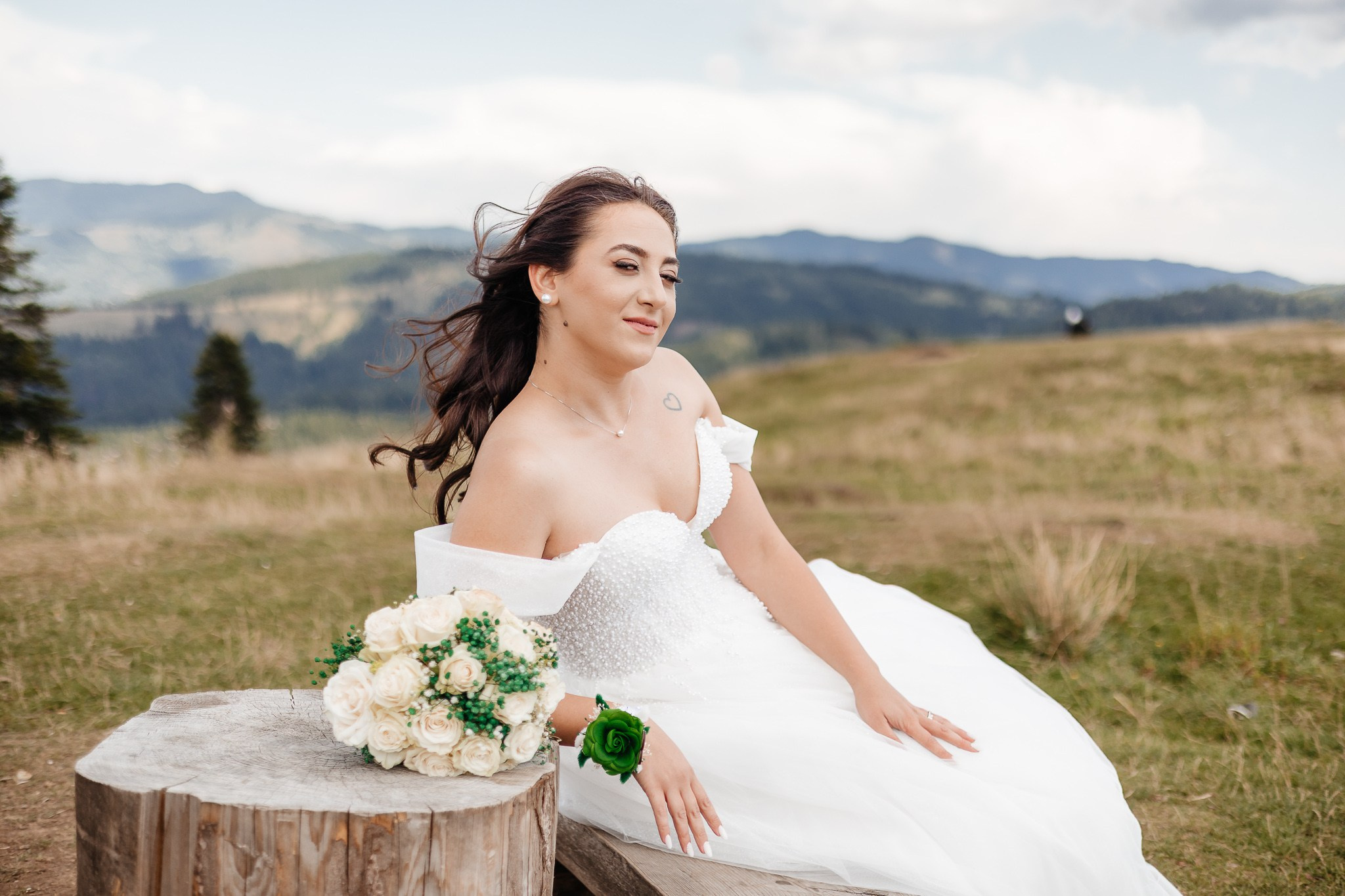 La înălțime. FotoACTIV.ro - Imaginea ta contează