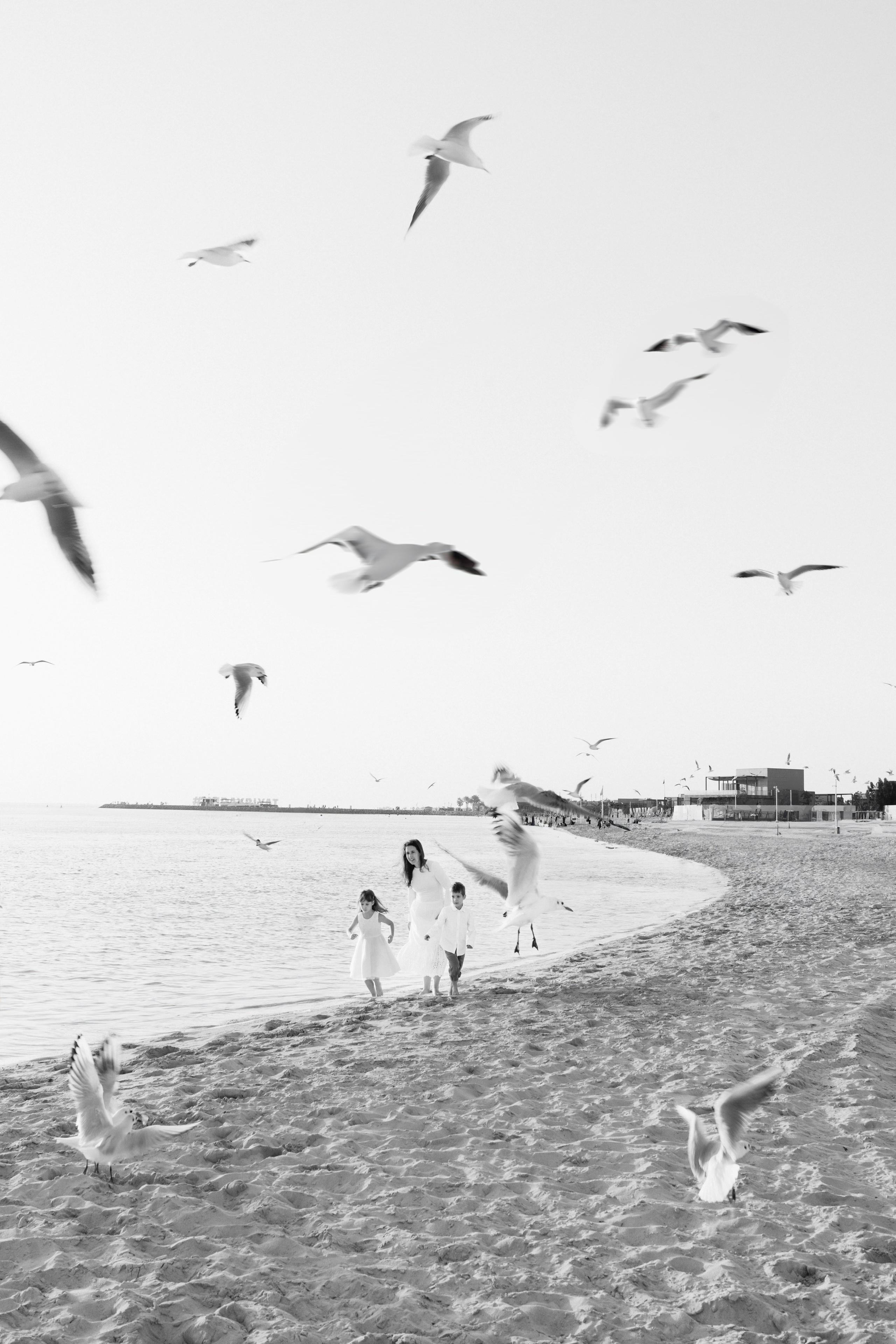 Ellie and Genya’s family. Professional Photographer Abu Dhabi, Dubai — Yulia Ismoilova | 2025