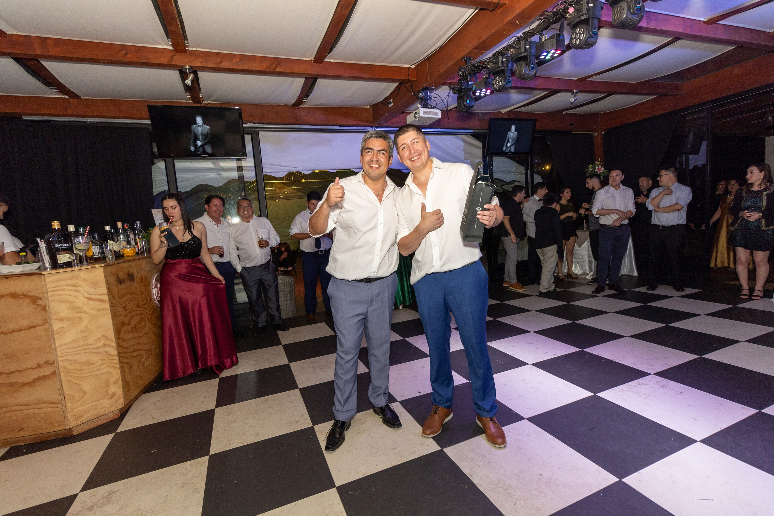 Katherin y Daniel. Dinka & Emilio - El arte de preservar lo que no se repite