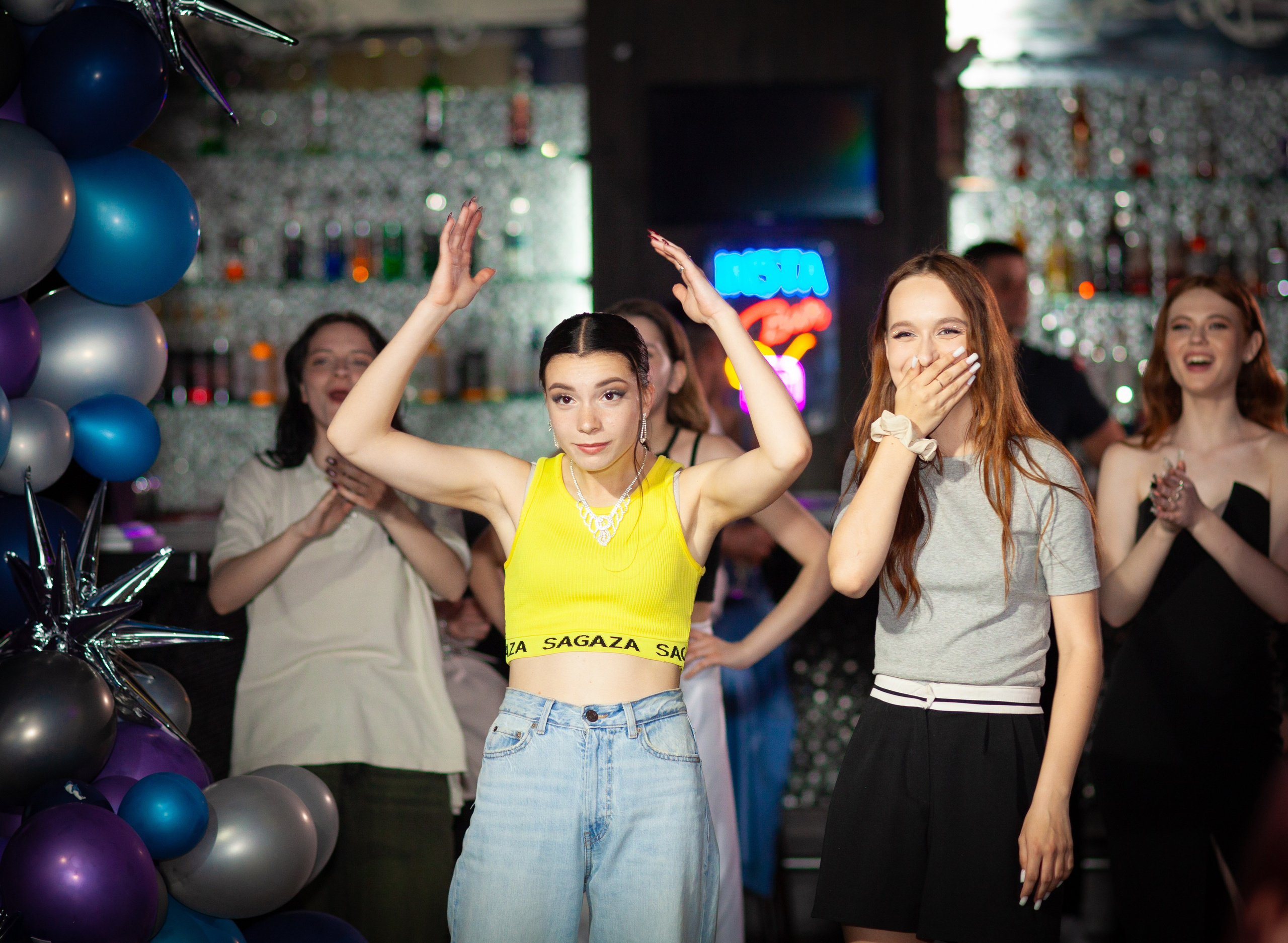 Пример фотосессии последний звонок и выпускной 11А, все в куче по очереди