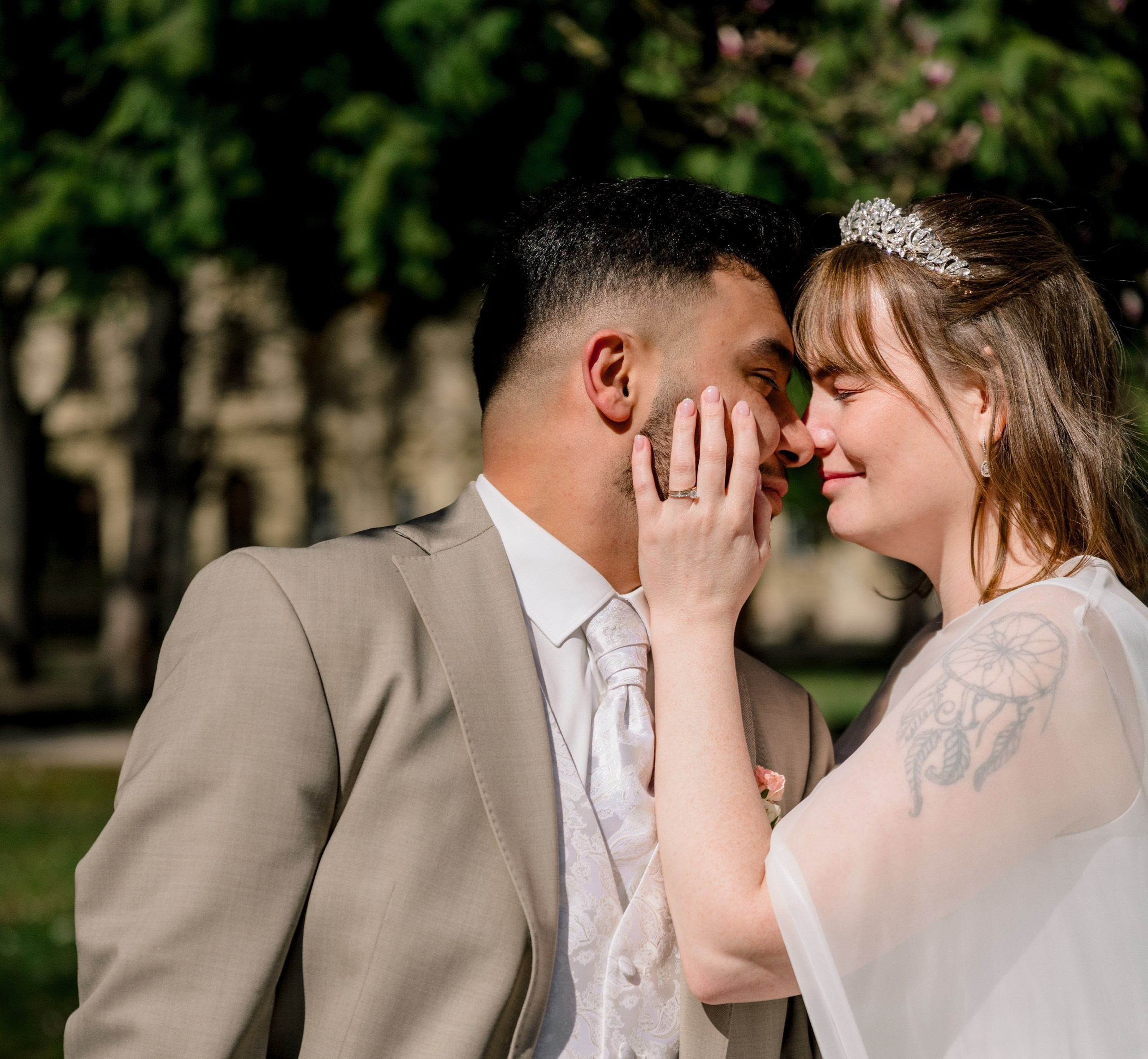 Hochzeitsfotograf Würzburg – Standesamt & Alte Mainbrücke Hochzeit. Hochzeitsfotografin Würzburg & Unterfranken | Anna Saribekyan