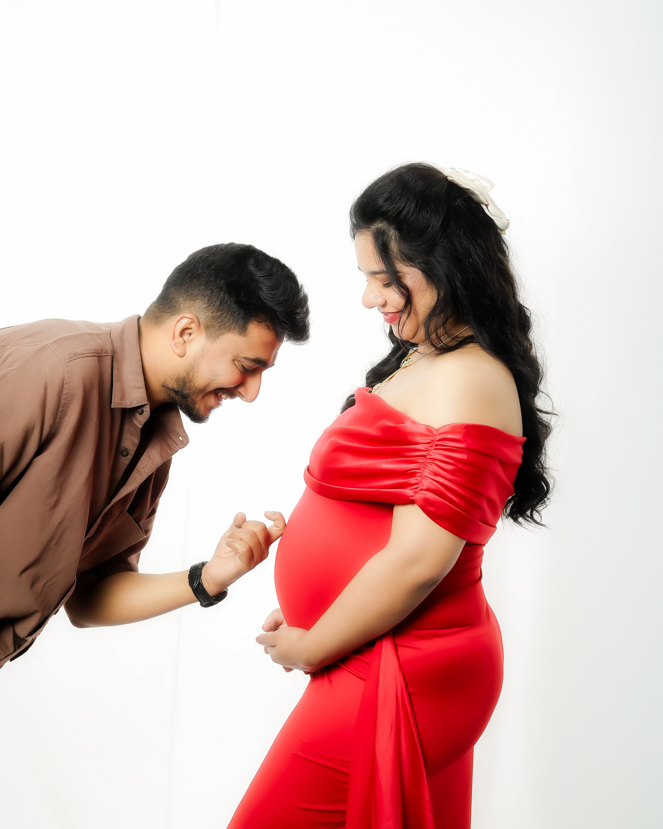 Maternity & Baby Photoshoots Bengaluru. Reflect Studios: Capturing Emotions at Every Event | Weddings, Corporates, Products & More…