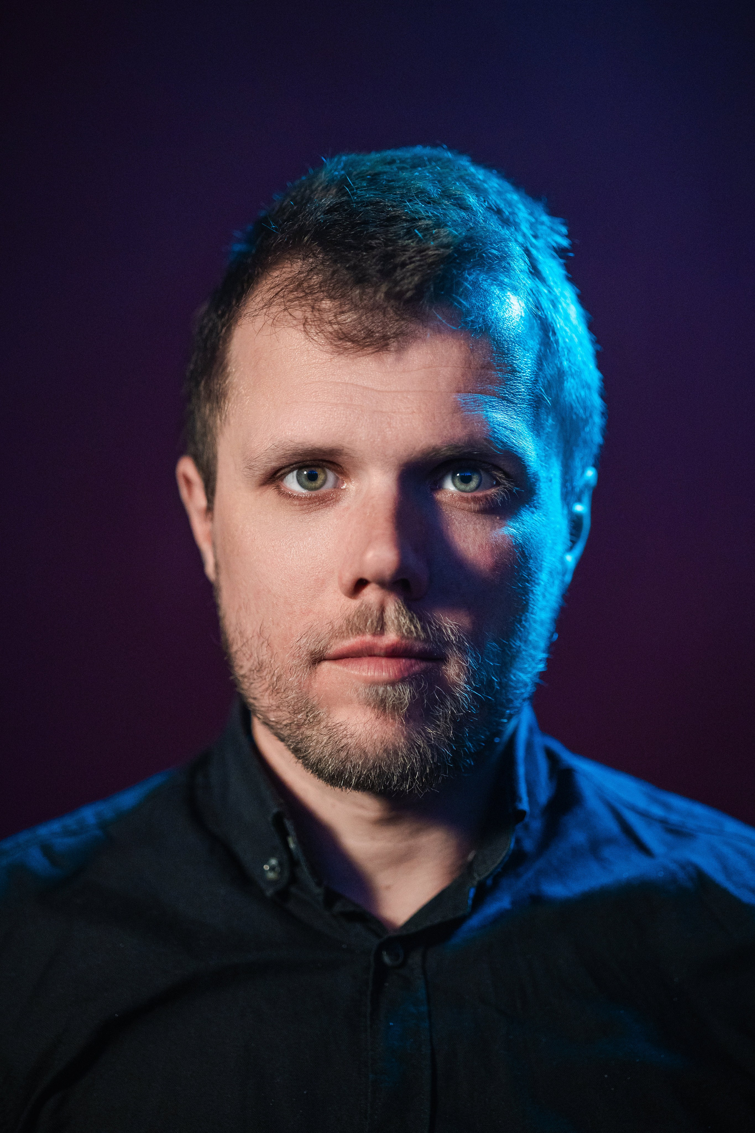 Dan Murzea. Daniel Cioc - Fotograf profesionist în București, specializat în evenimente, nunta, botez, corporate, portret și boudoir