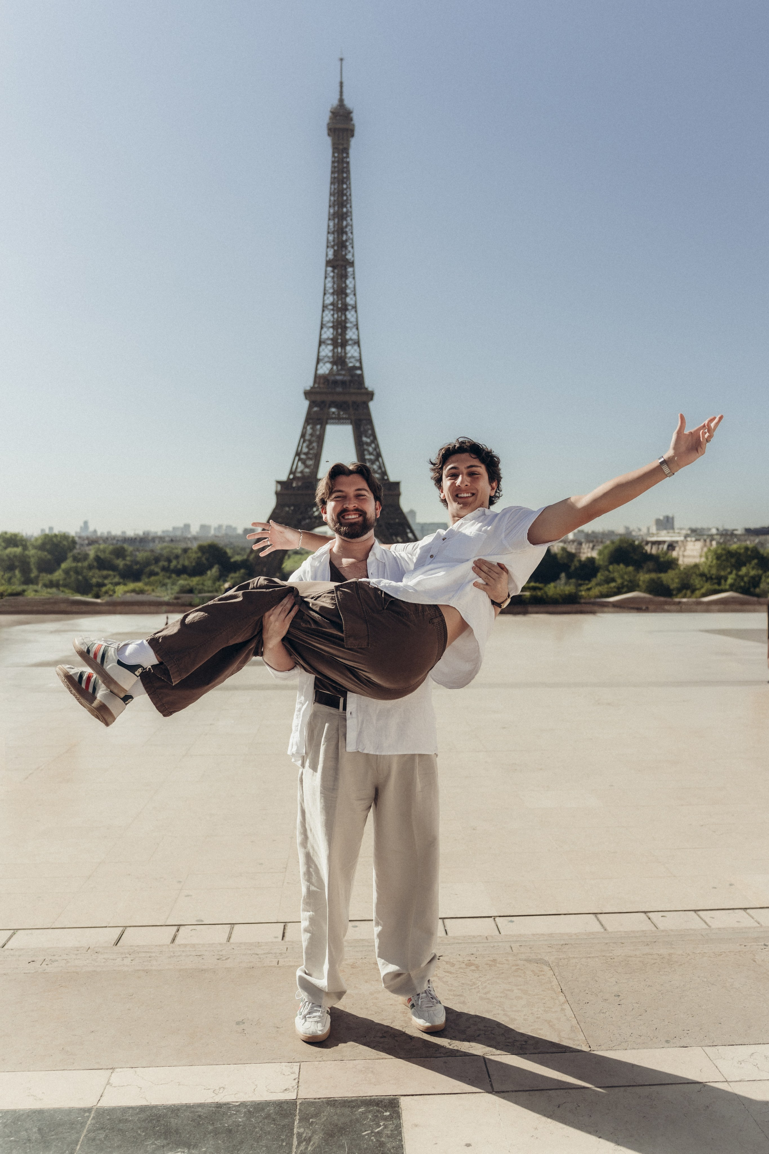 Tous réunis. Photographe à Paris — portraits et mariages | Olia Sheb