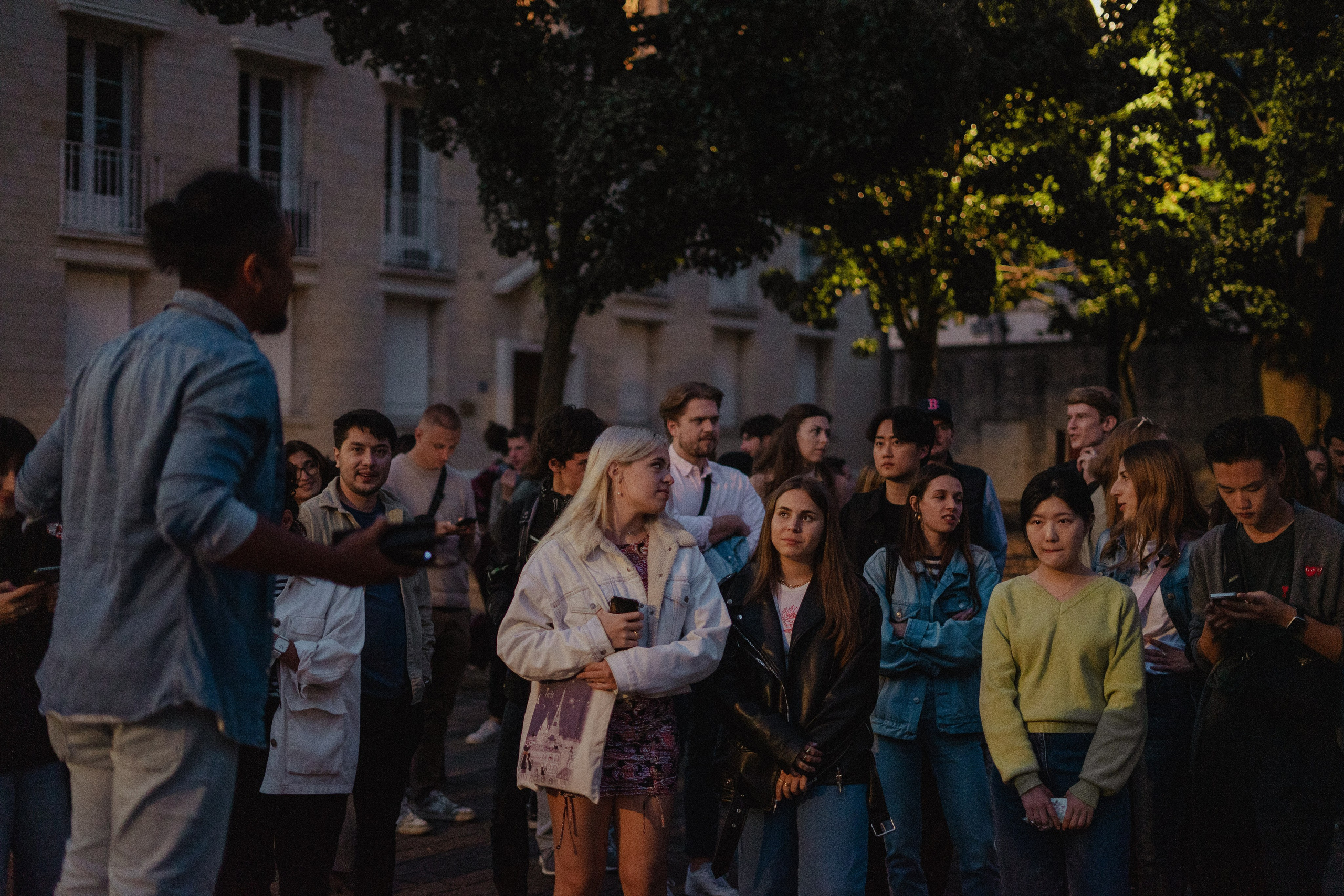 Reportage avec La Voyagerie Parisienne. Photographe à Paris — portraits et mariages | Olia Sheb