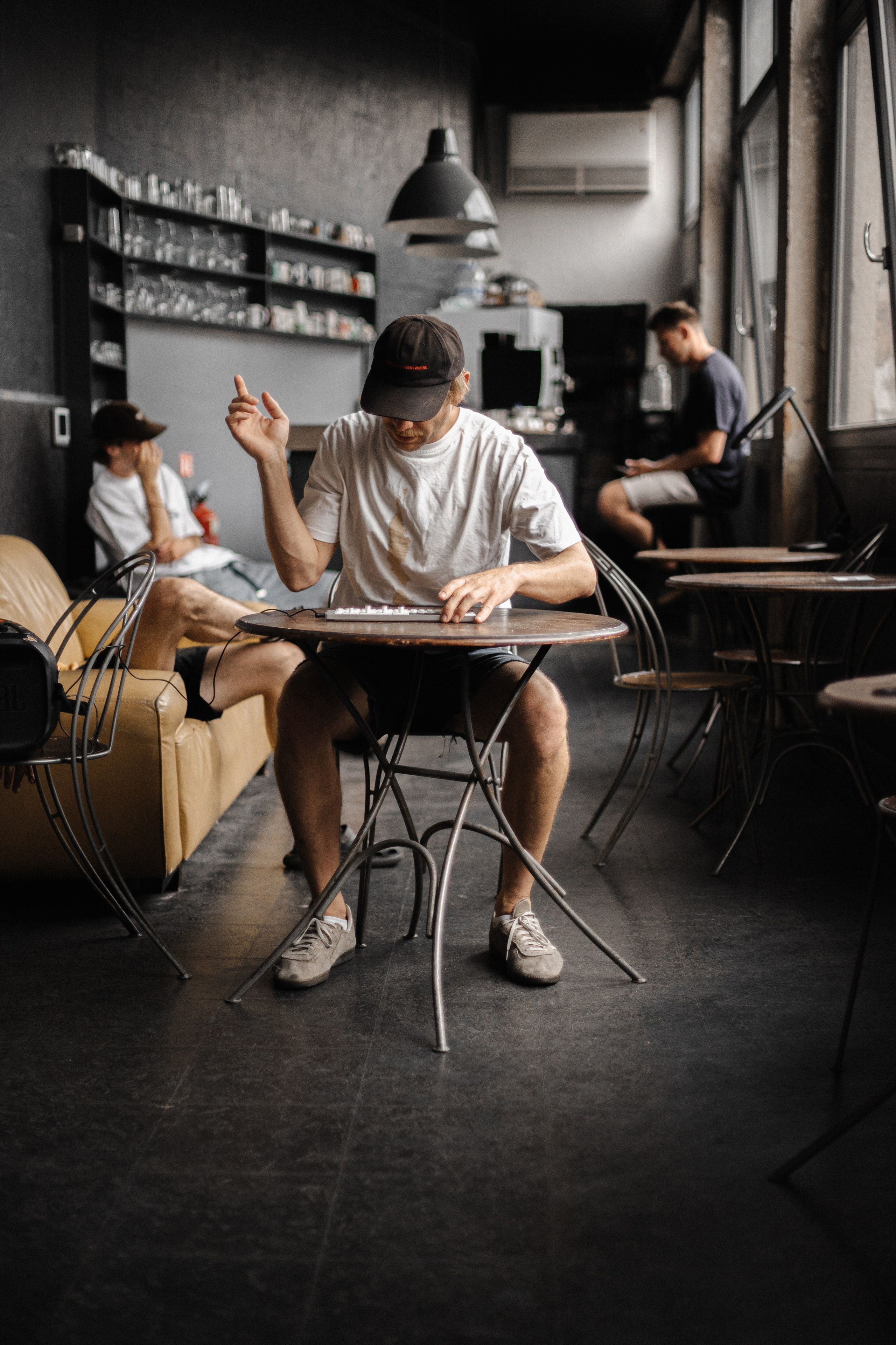 Op1van. Photographe à Paris — portraits et mariages | Olia Sheb