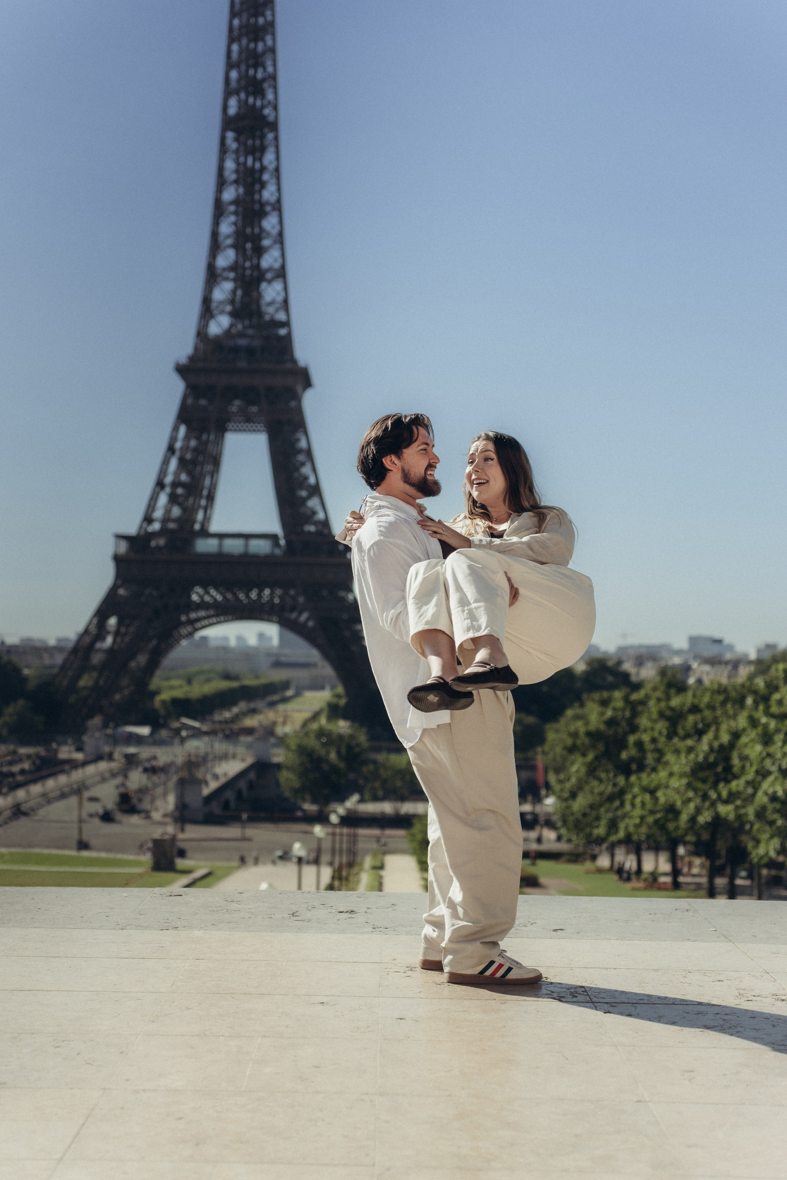 Tous réunis. Photographe à Paris — portraits et mariages | Olia Sheb
