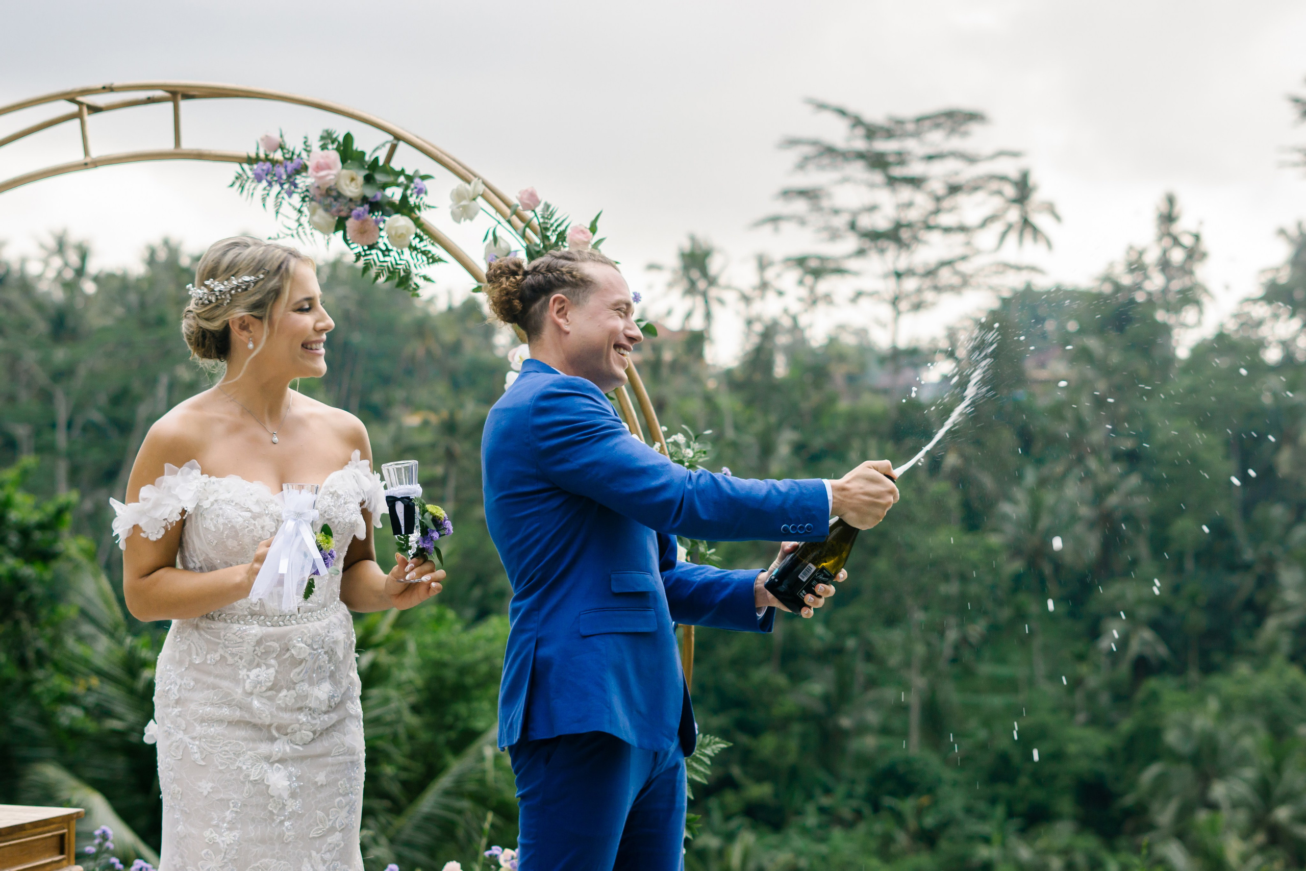 Jamie & Jordan. Female Photographer in Bali