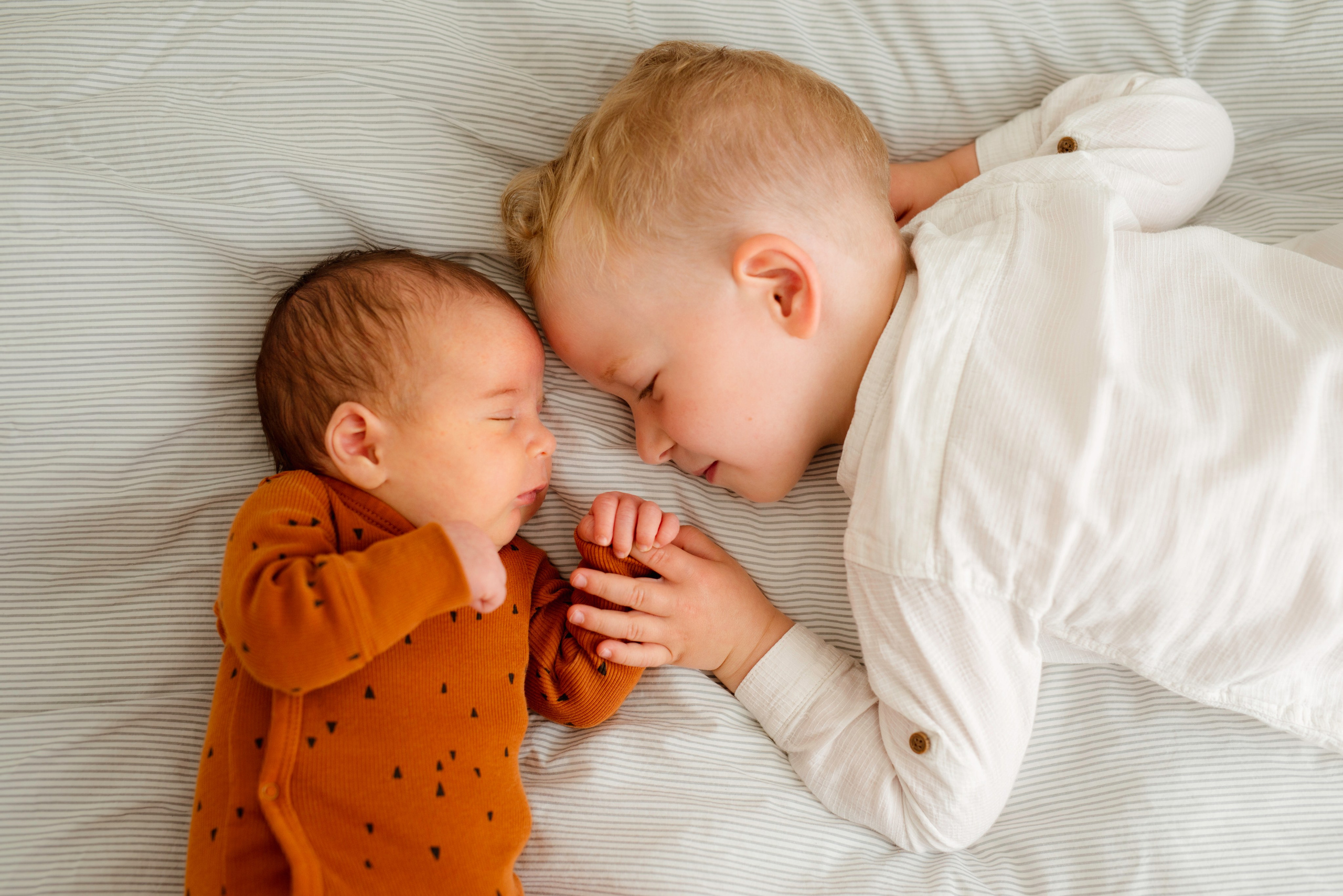 Magi’s Newborn home visit. Michalina Dzianach Wedding Photographer Iceland