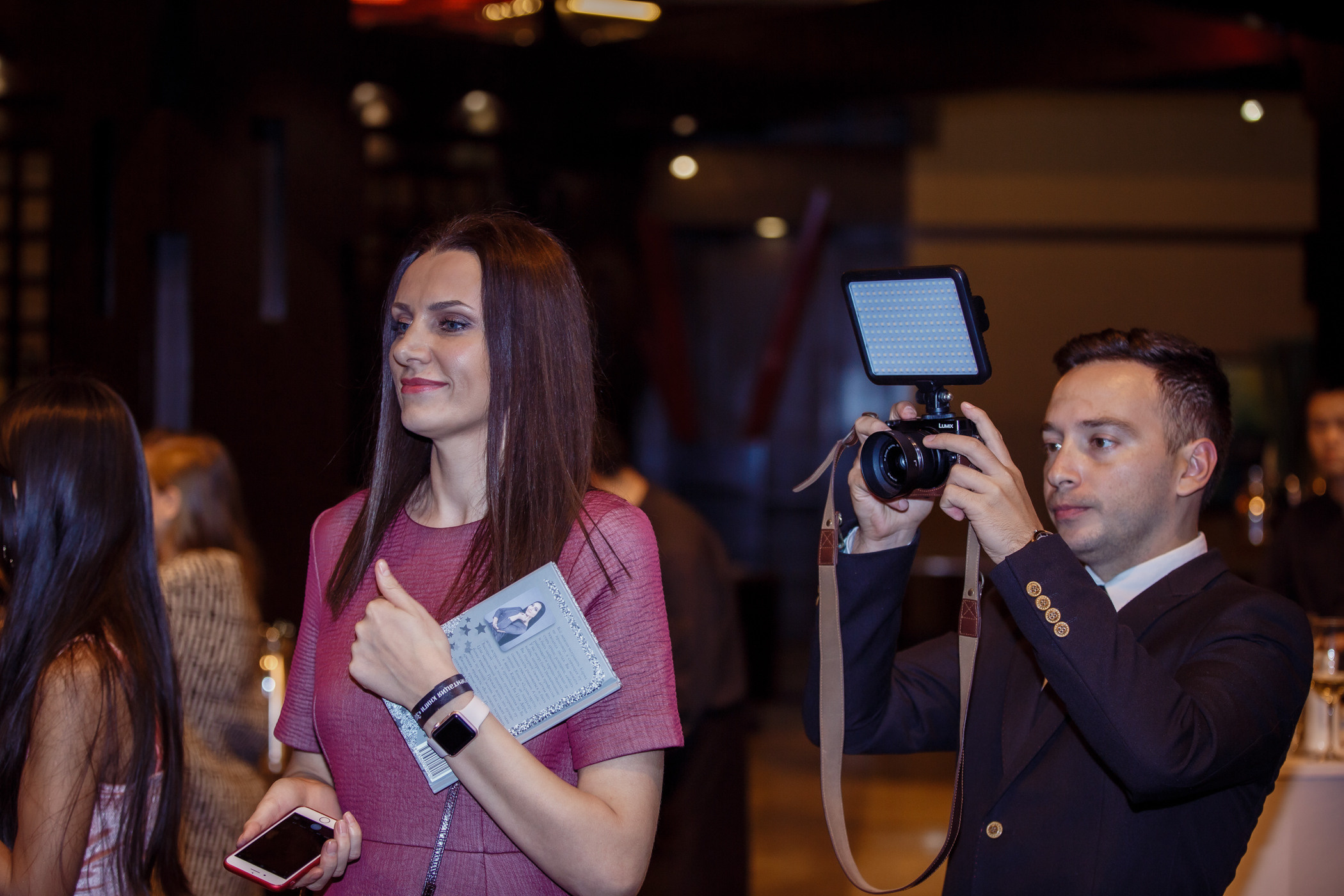 Презентация книги Д. Высоцкой. Фотограф в Шанхае — Лола Пидлуская