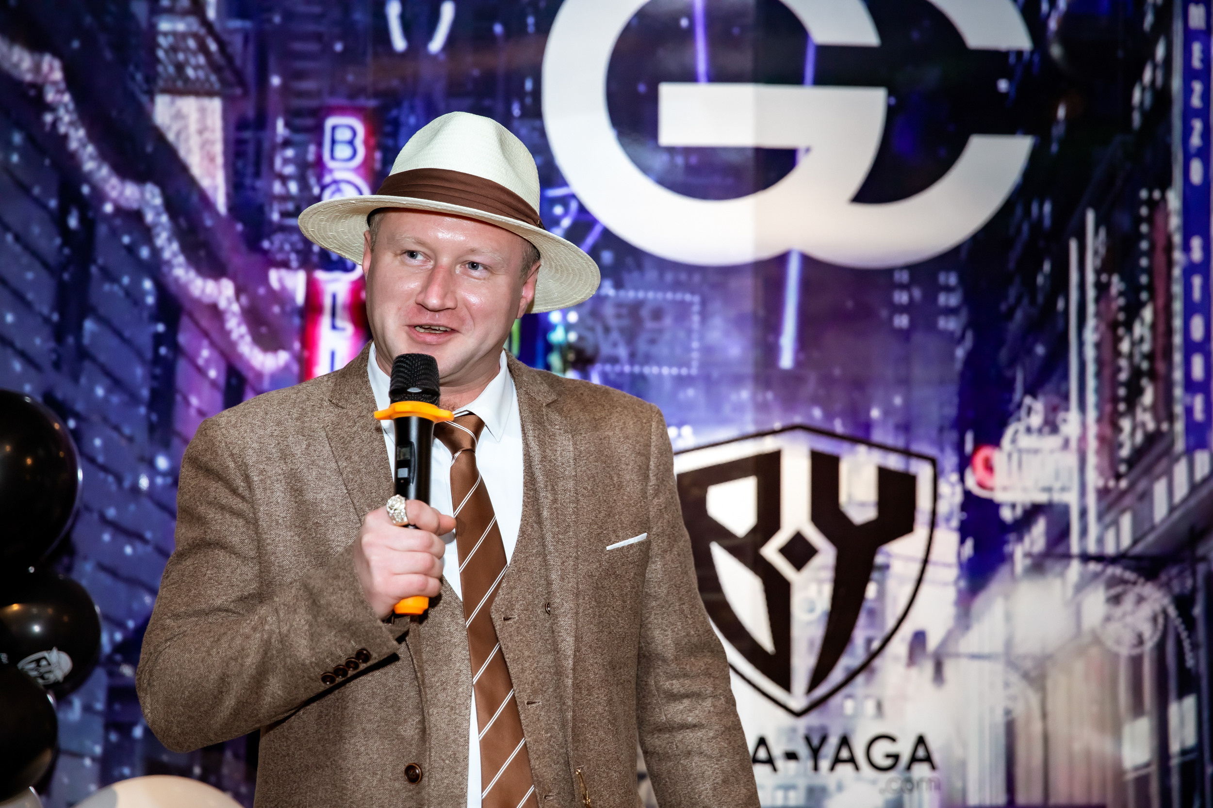 Corporate party in the style of a gangster party. Photographer in Shanghai — Lola Pidluskaya