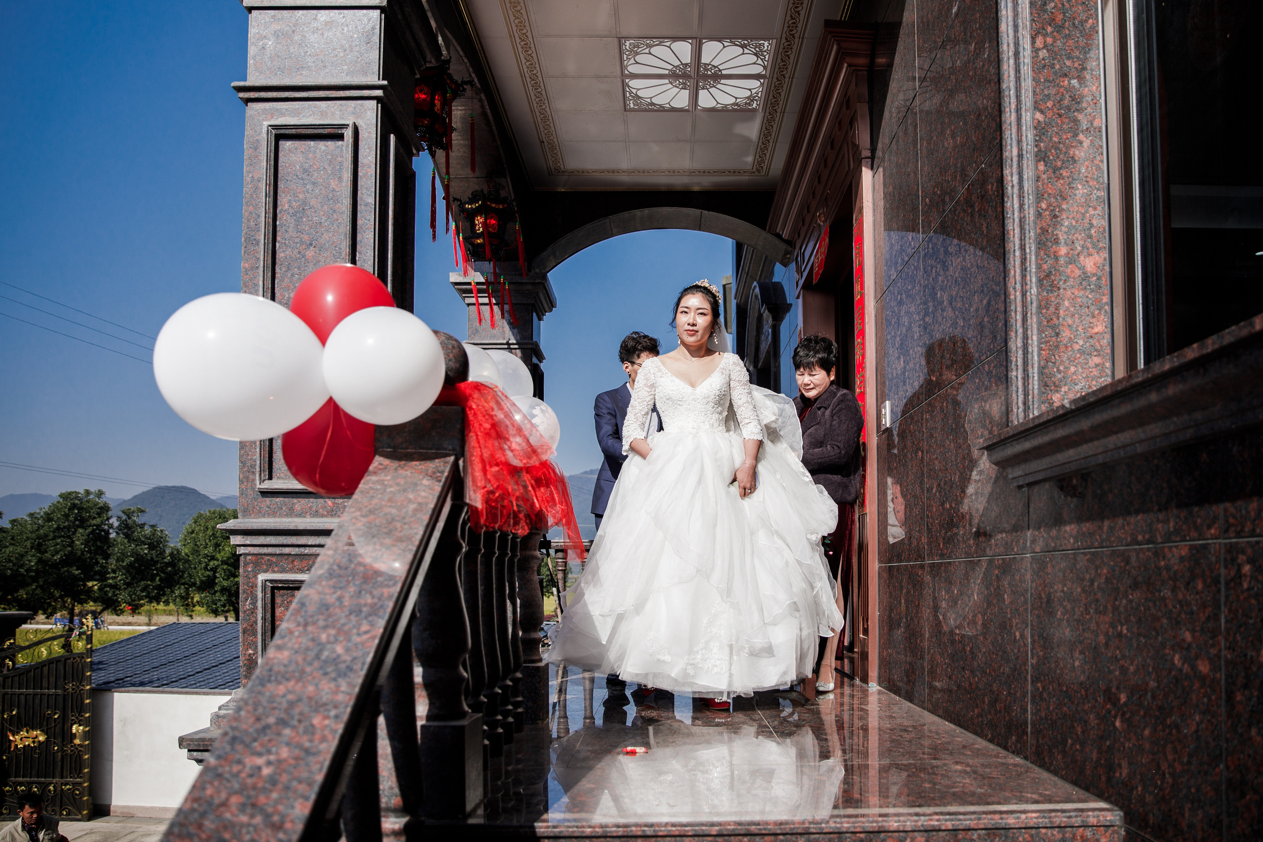 Китайская свадьба по традиционным китайским + европейским обычаям. Фотограф в Шанхае — Лола Пидлуская