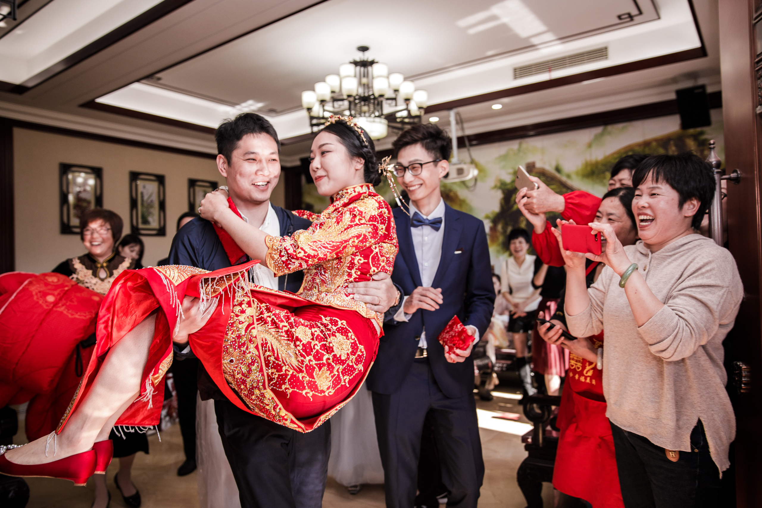 Китайская свадьба по традиционным китайским + европейским обычаям. Фотограф в Шанхае — Лола Пидлуская