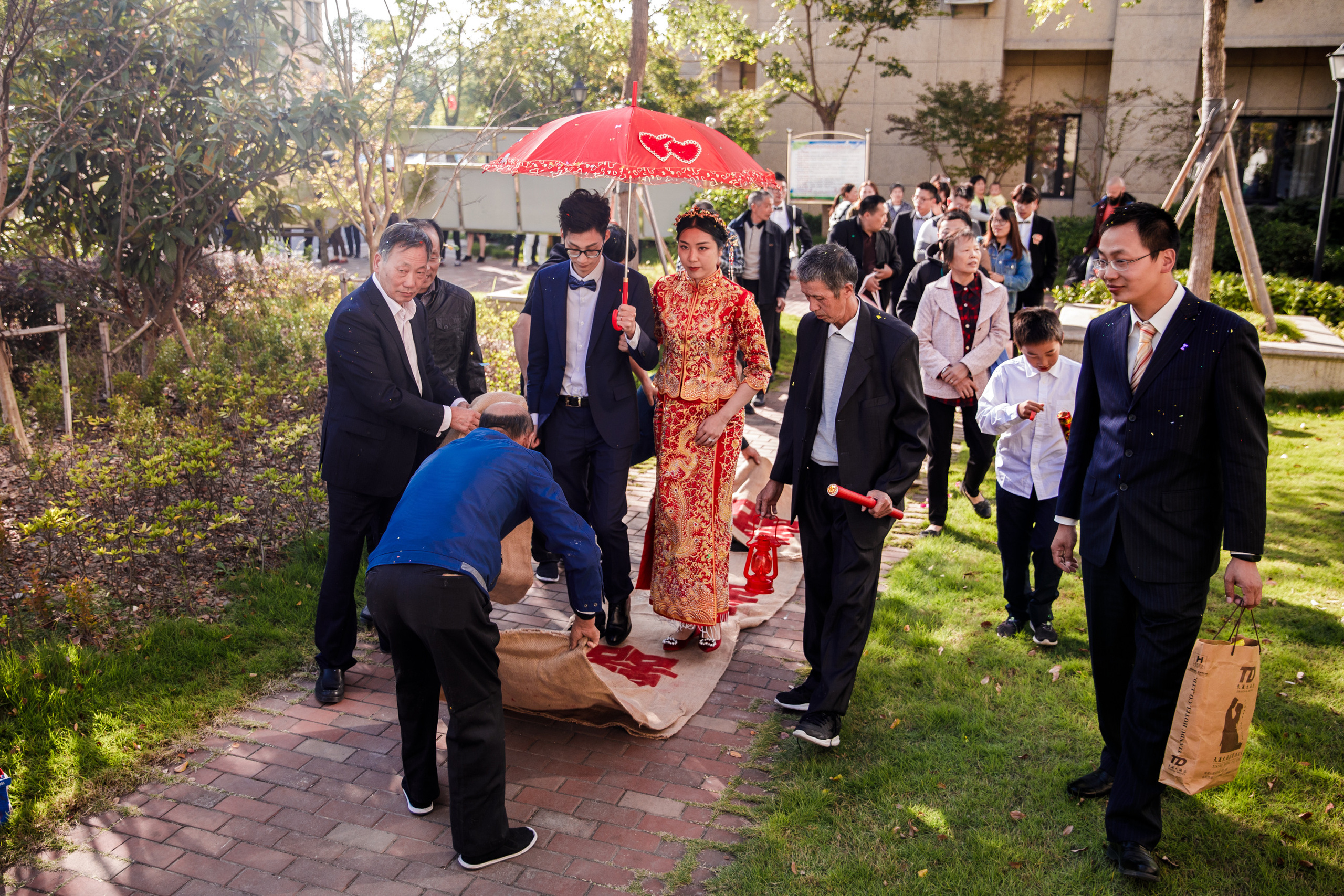 Китайская свадьба по традиционным китайским + европейским обычаям. Фотограф в Шанхае — Лола Пидлуская