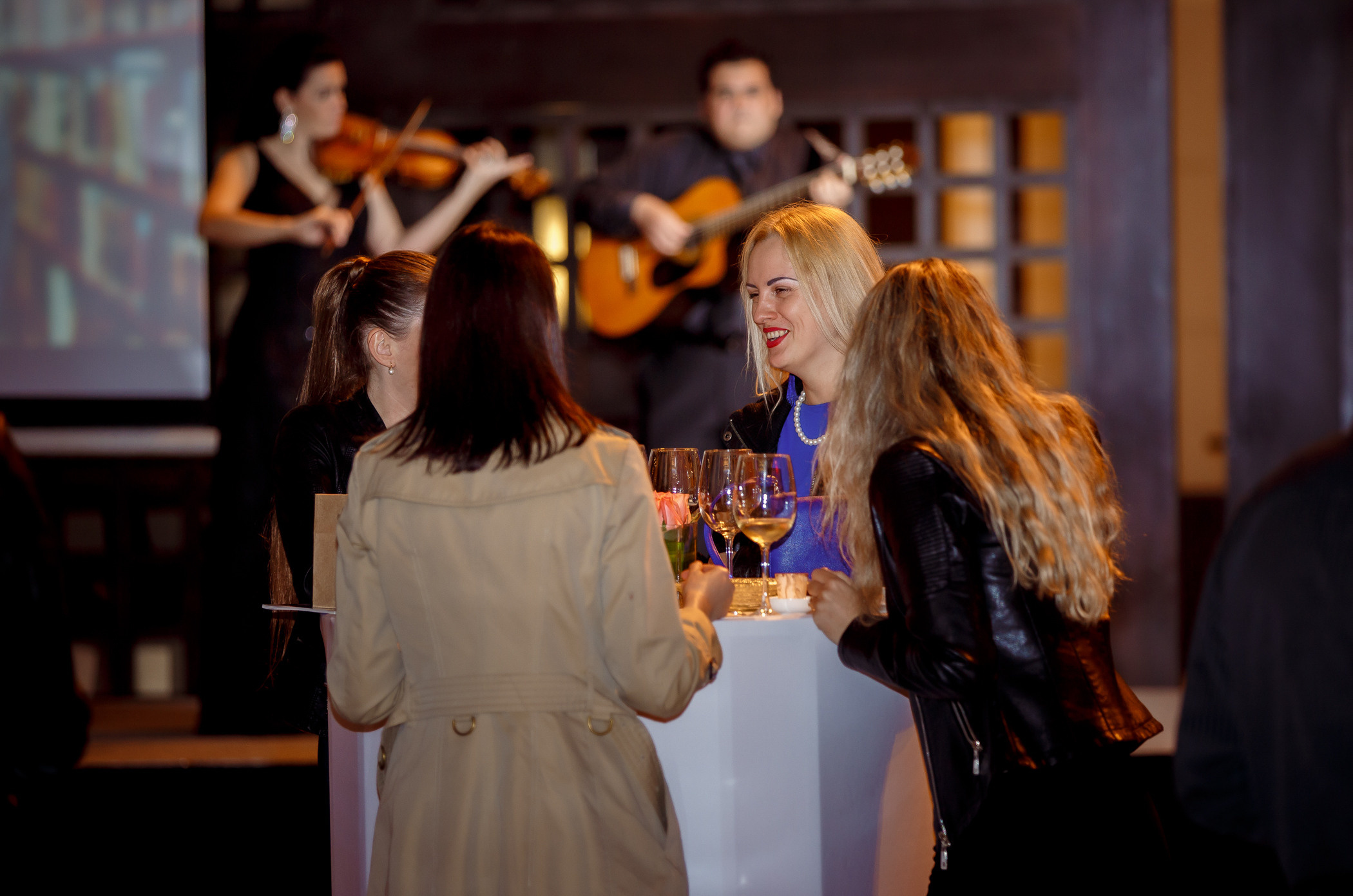 Презентация книги Д. Высоцкой. Фотограф в Шанхае — Лола Пидлуская