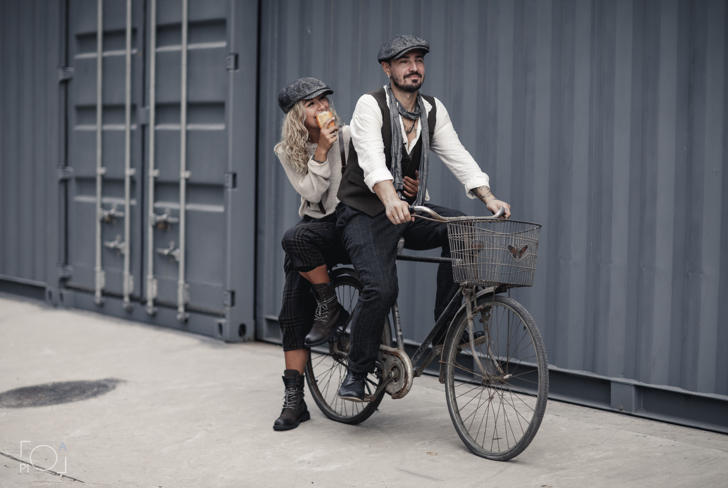 Революционная Франция 1830х годов. Фотограф в Шанхае — Лола Пидлуская