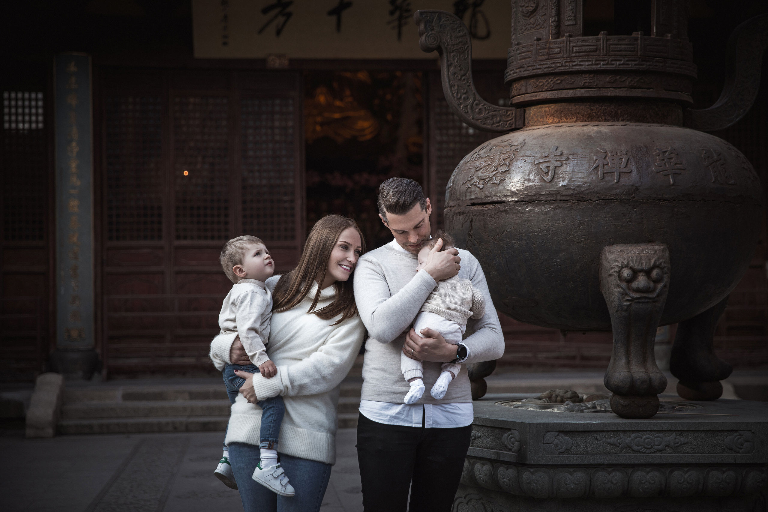 Family photo shoots. Photographer in Shanghai — Lola Pidluskaya