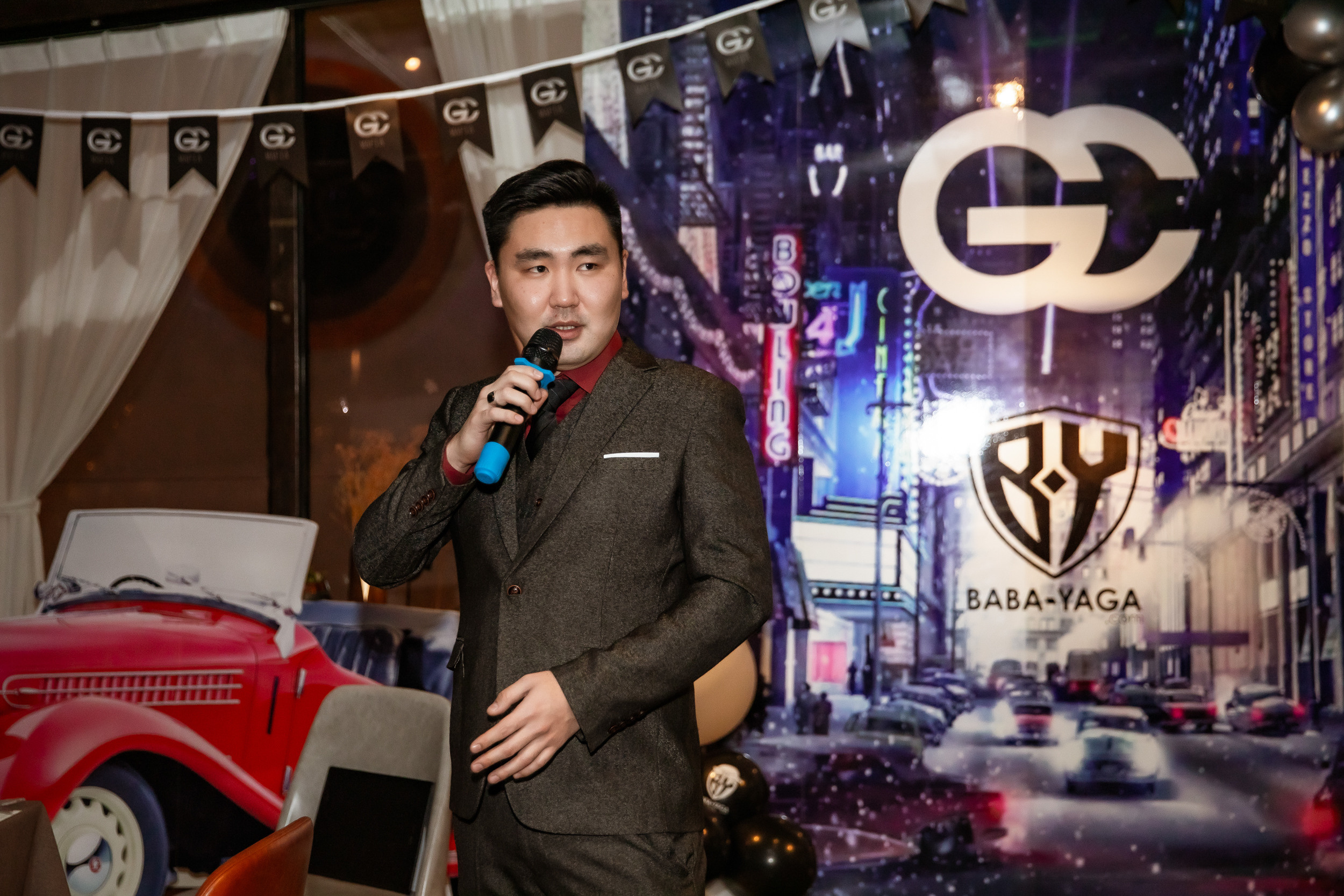 Corporate party in the style of a gangster party. Photographer in Shanghai — Lola Pidluskaya