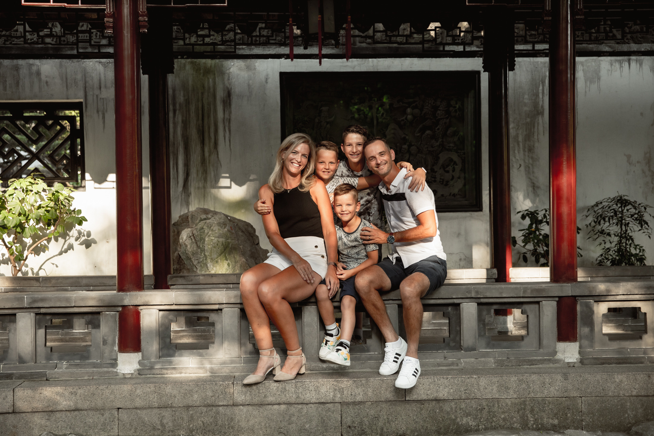 Семейная фотопрогулка, 2 часа — 2 локации. Фотограф в Шанхае — Лола Пидлуская