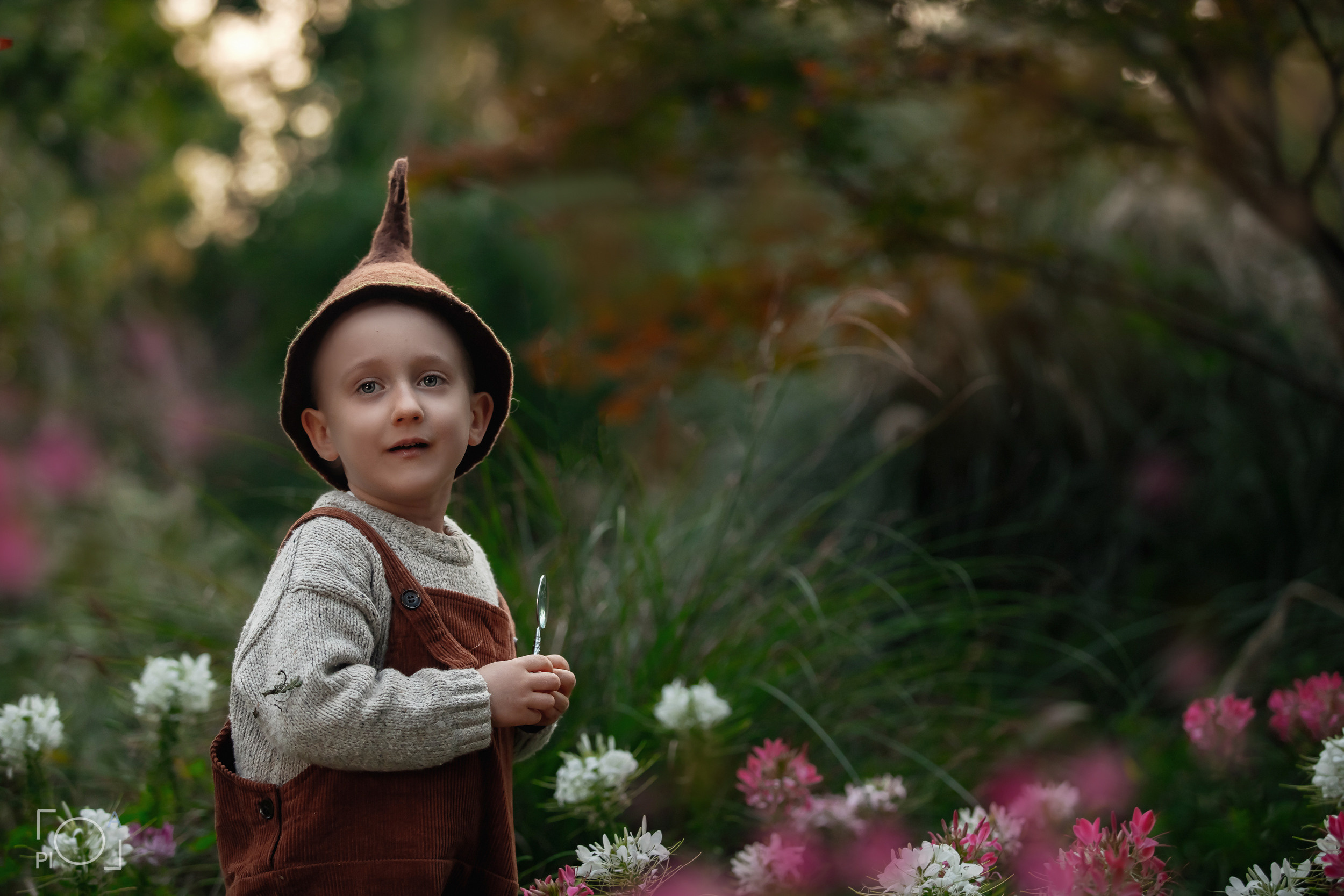 A dwarf in the forest. Photographer in Shanghai — Lola Pidluskaya