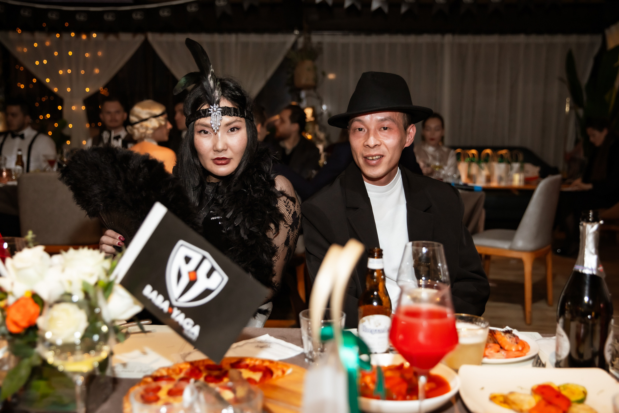 Corporate party in the style of a gangster party. Photographer in Shanghai — Lola Pidluskaya