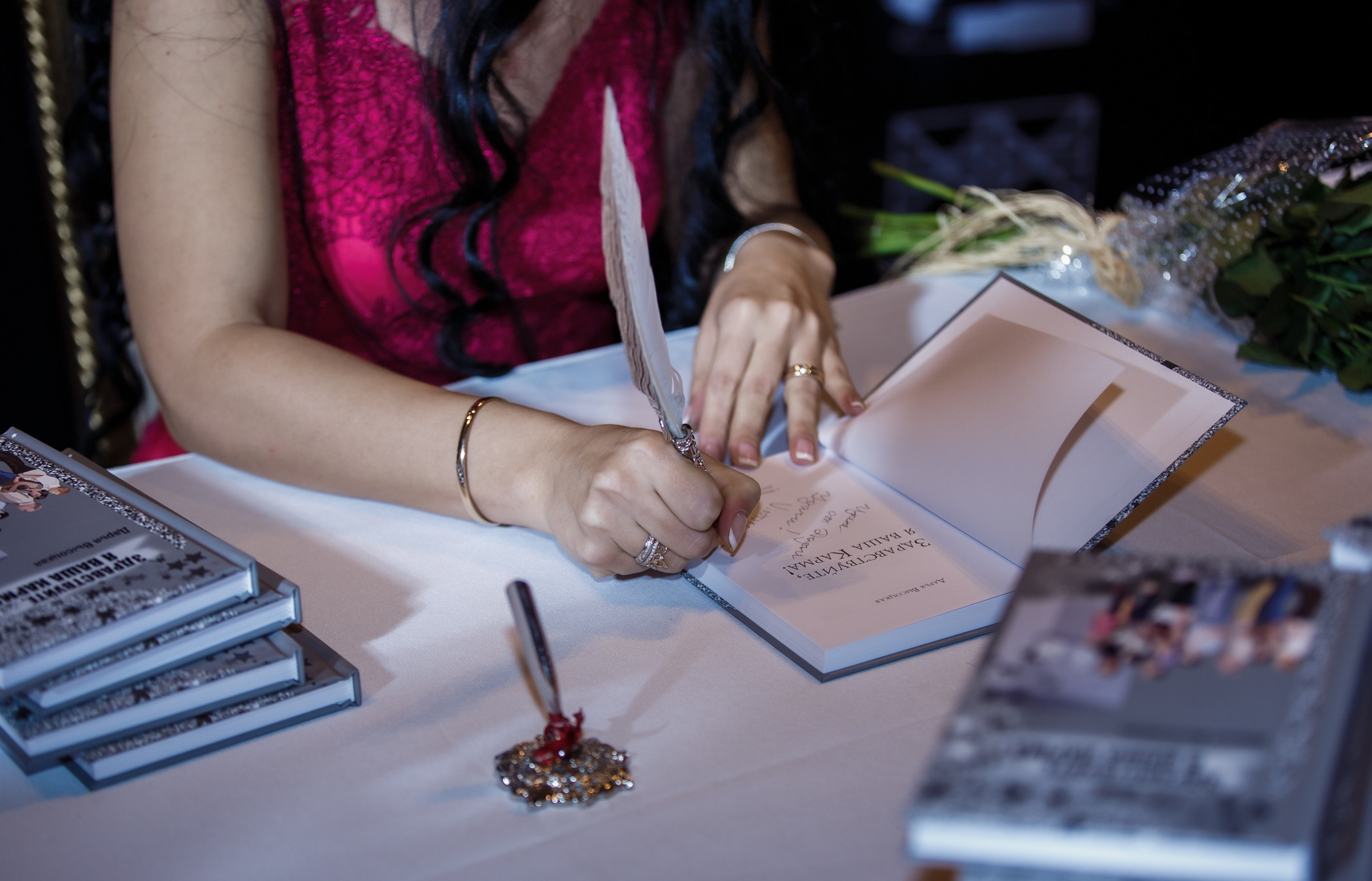 Презентация книги Д. Высоцкой. Фотограф в Шанхае — Лола Пидлуская