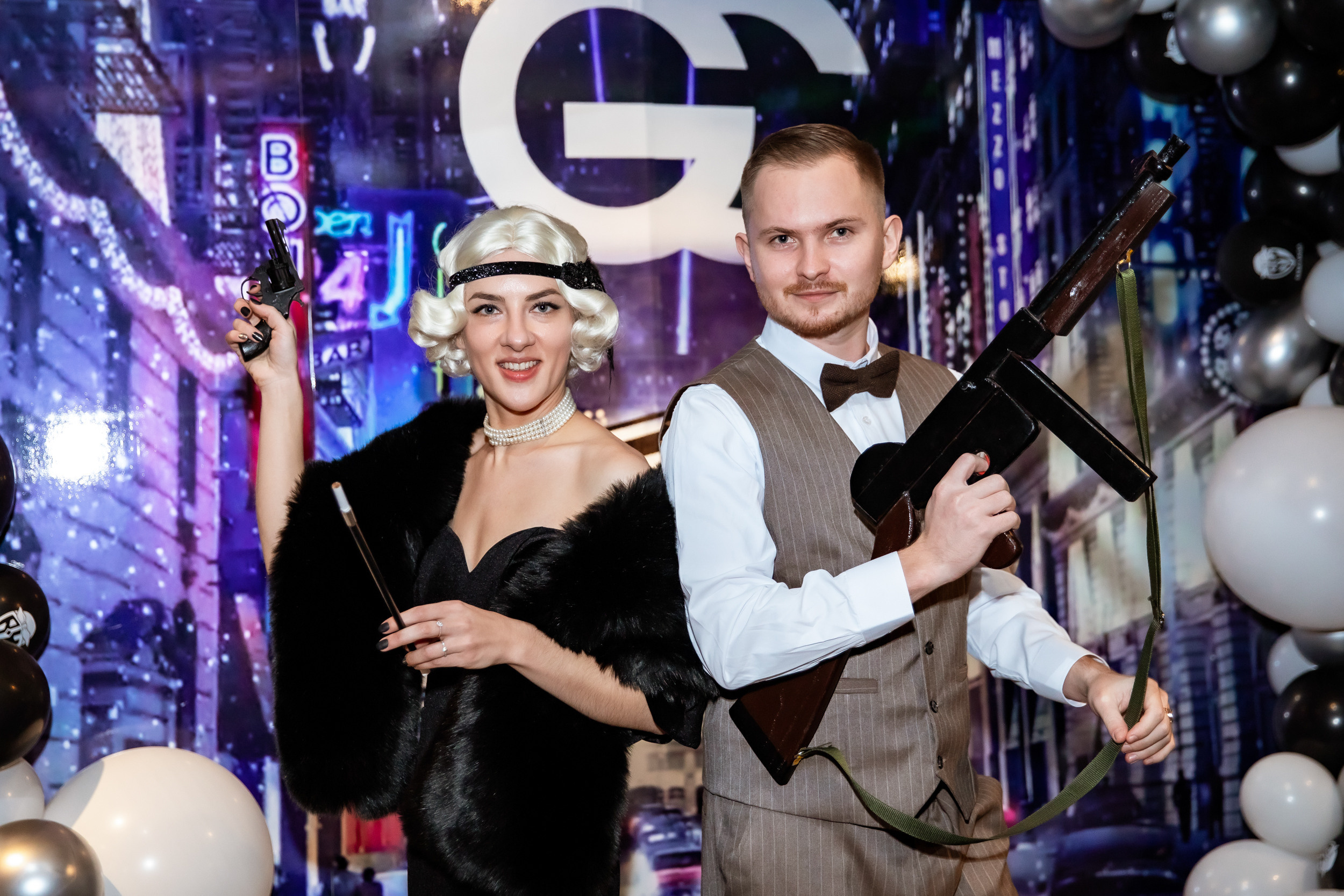 Corporate party in the style of a gangster party. Photographer in Shanghai — Lola Pidluskaya