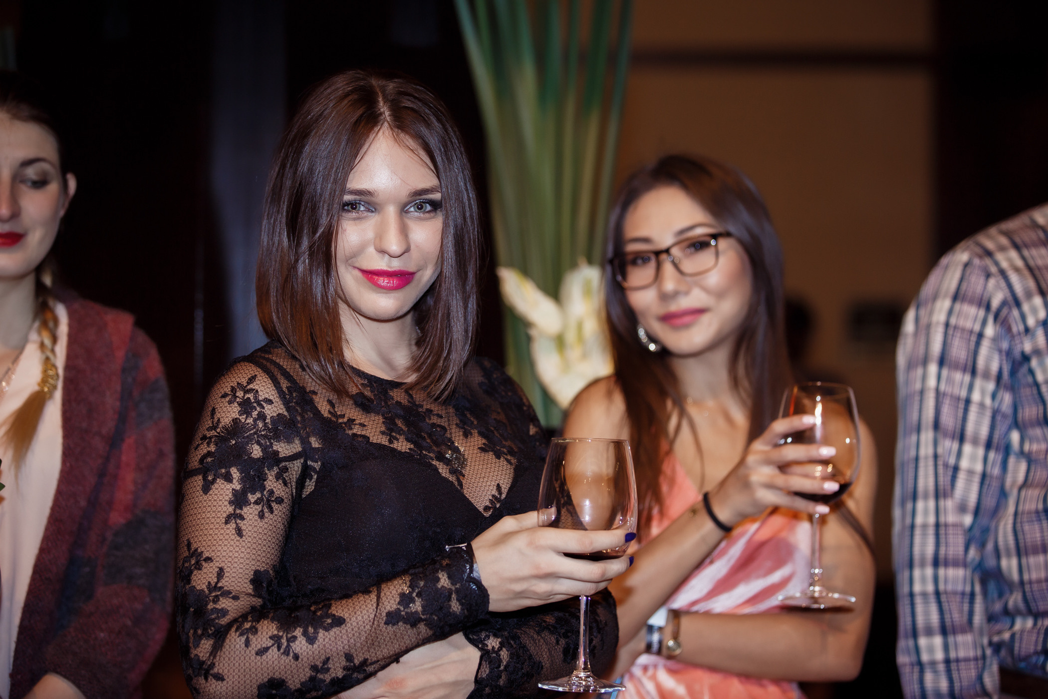 Презентация книги Д. Высоцкой. Фотограф в Шанхае — Лола Пидлуская