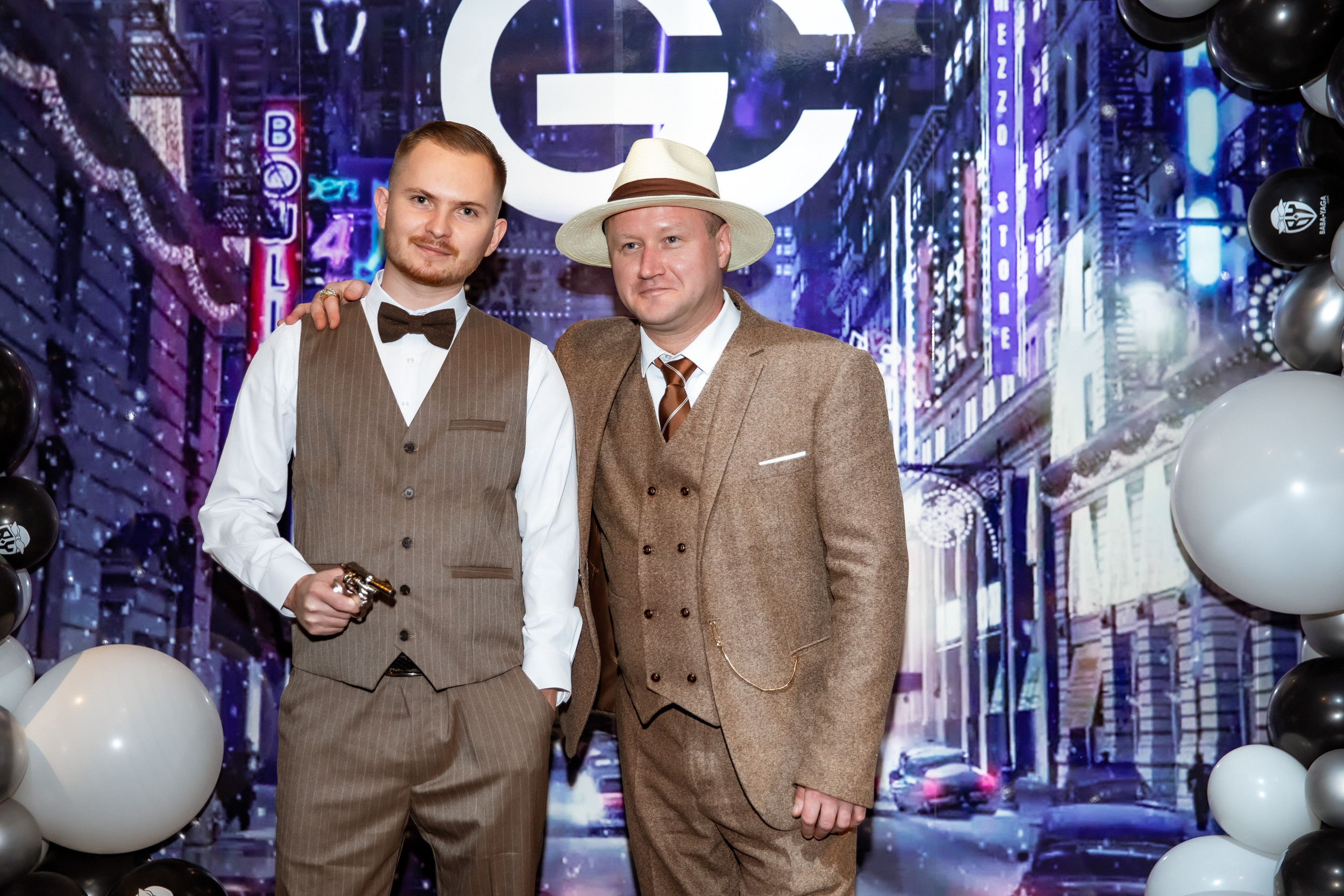 Corporate party in the style of a gangster party. Photographer in Shanghai — Lola Pidluskaya