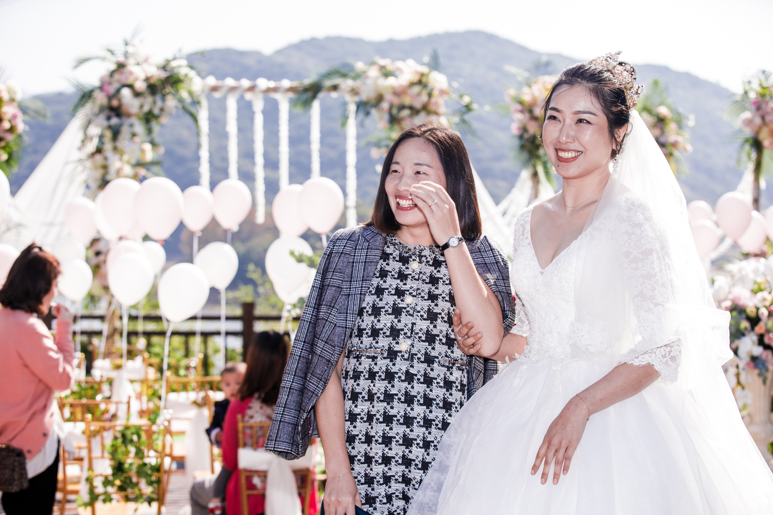 Китайская свадьба по традиционным китайским + европейским обычаям. Фотограф в Шанхае — Лола Пидлуская