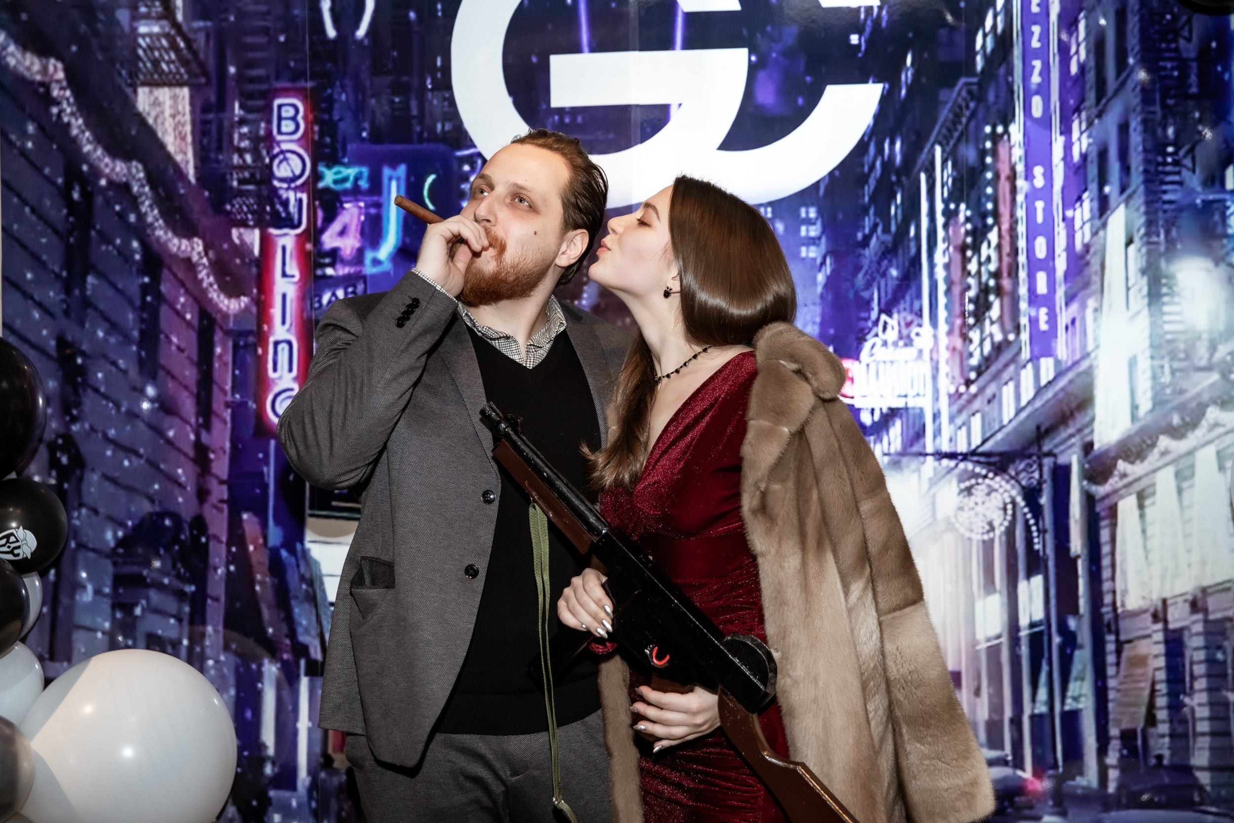 Corporate party in the style of a gangster party. Photographer in Shanghai — Lola Pidluskaya