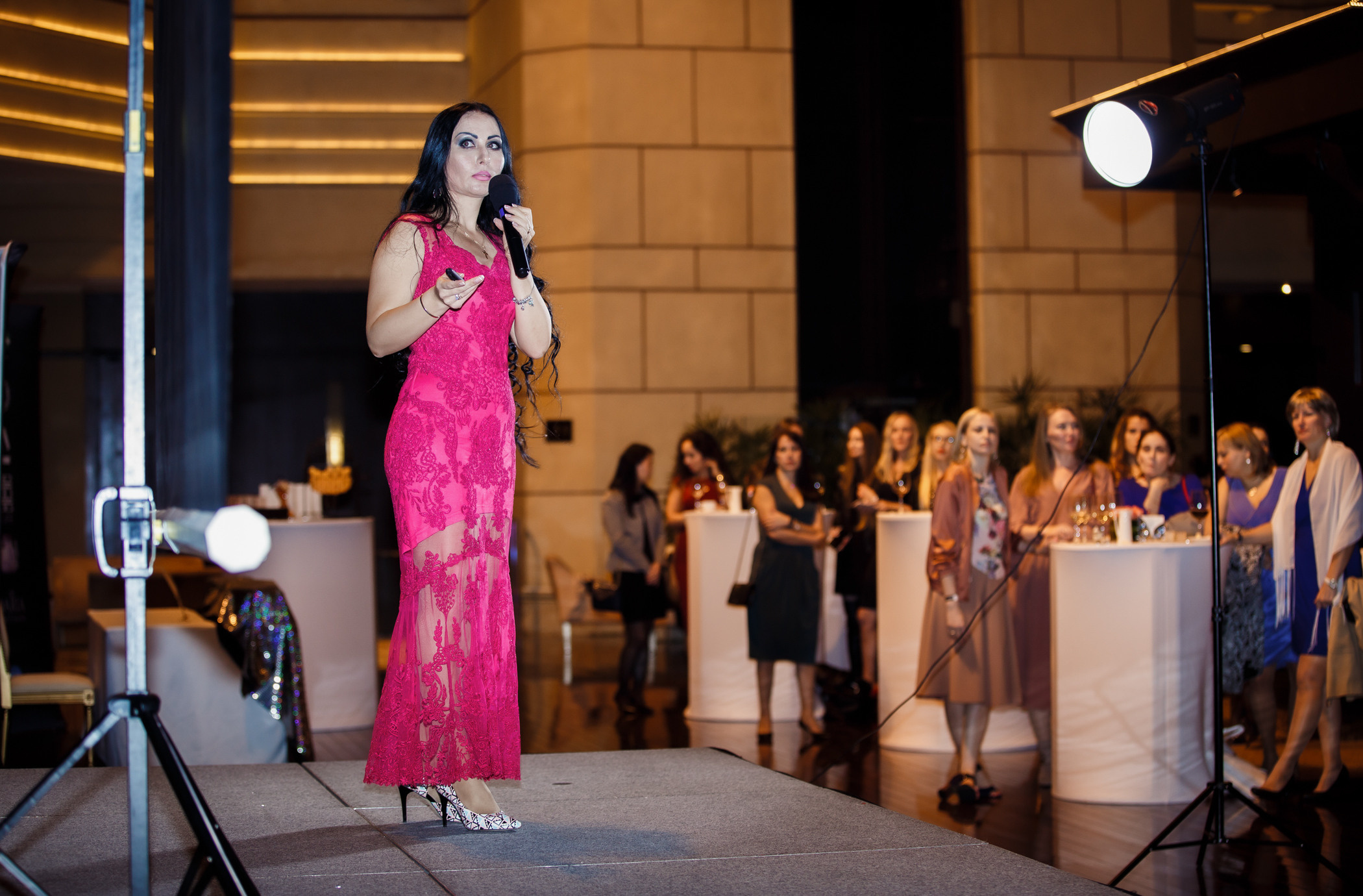 Презентация книги Д. Высоцкой. Фотограф в Шанхае — Лола Пидлуская