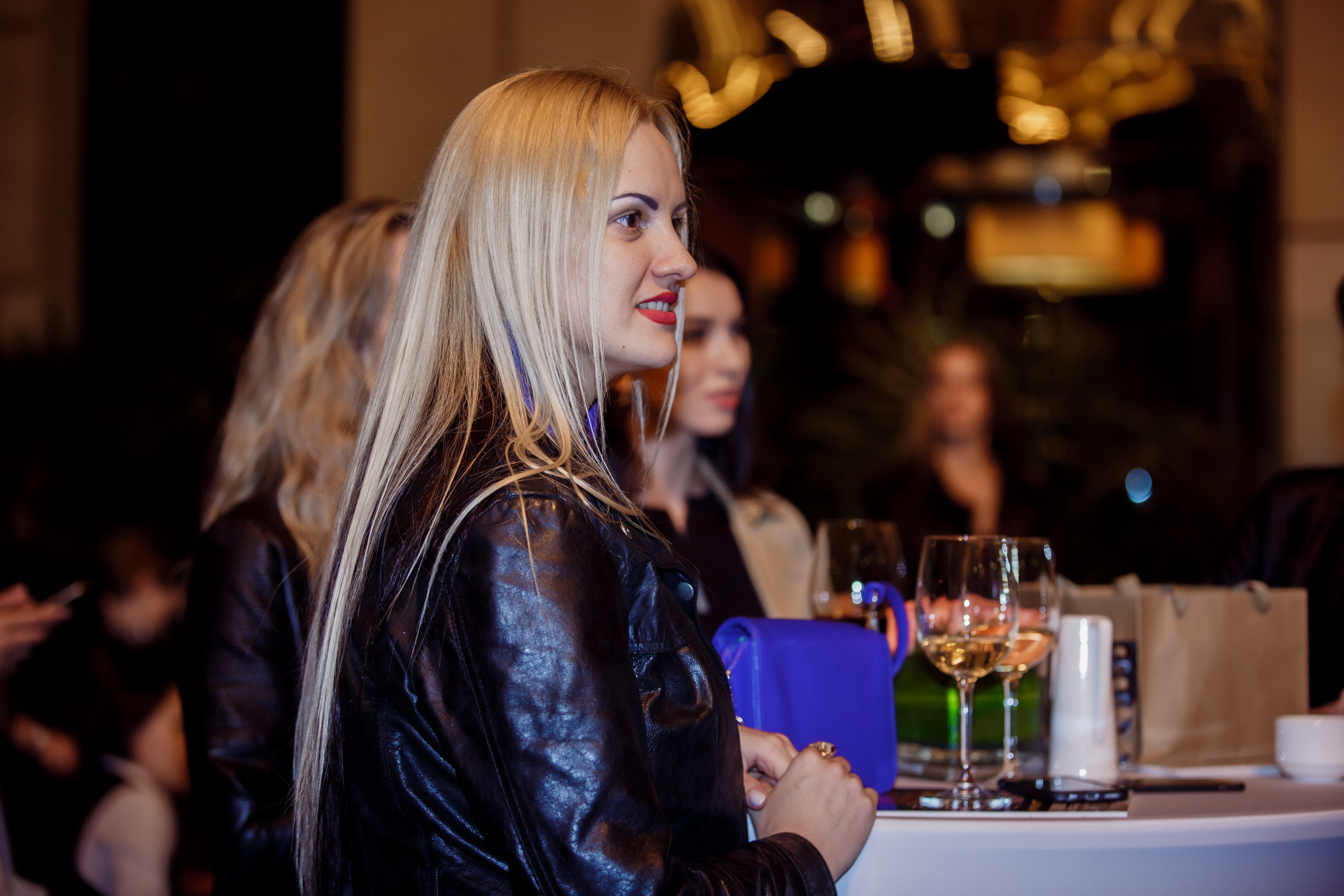 Презентация книги Д. Высоцкой. Фотограф в Шанхае — Лола Пидлуская