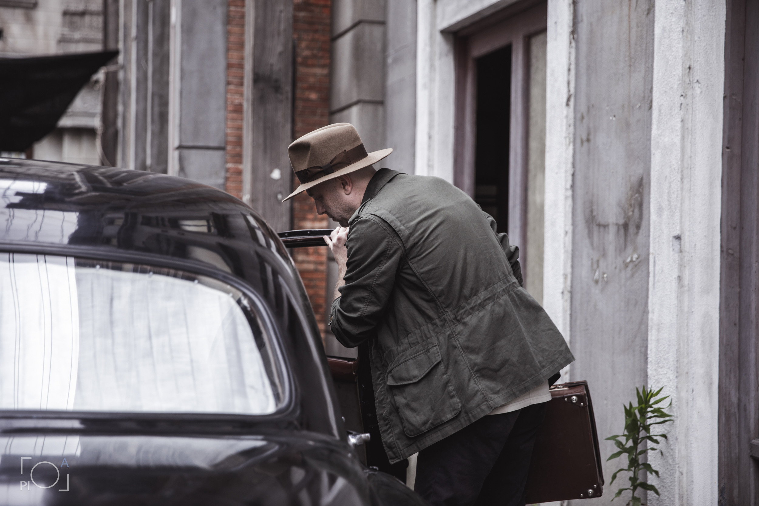 Australian blogger in a Shanghai movie studio. Unretouched. Photographer in Shanghai — Lola Pidluskaya