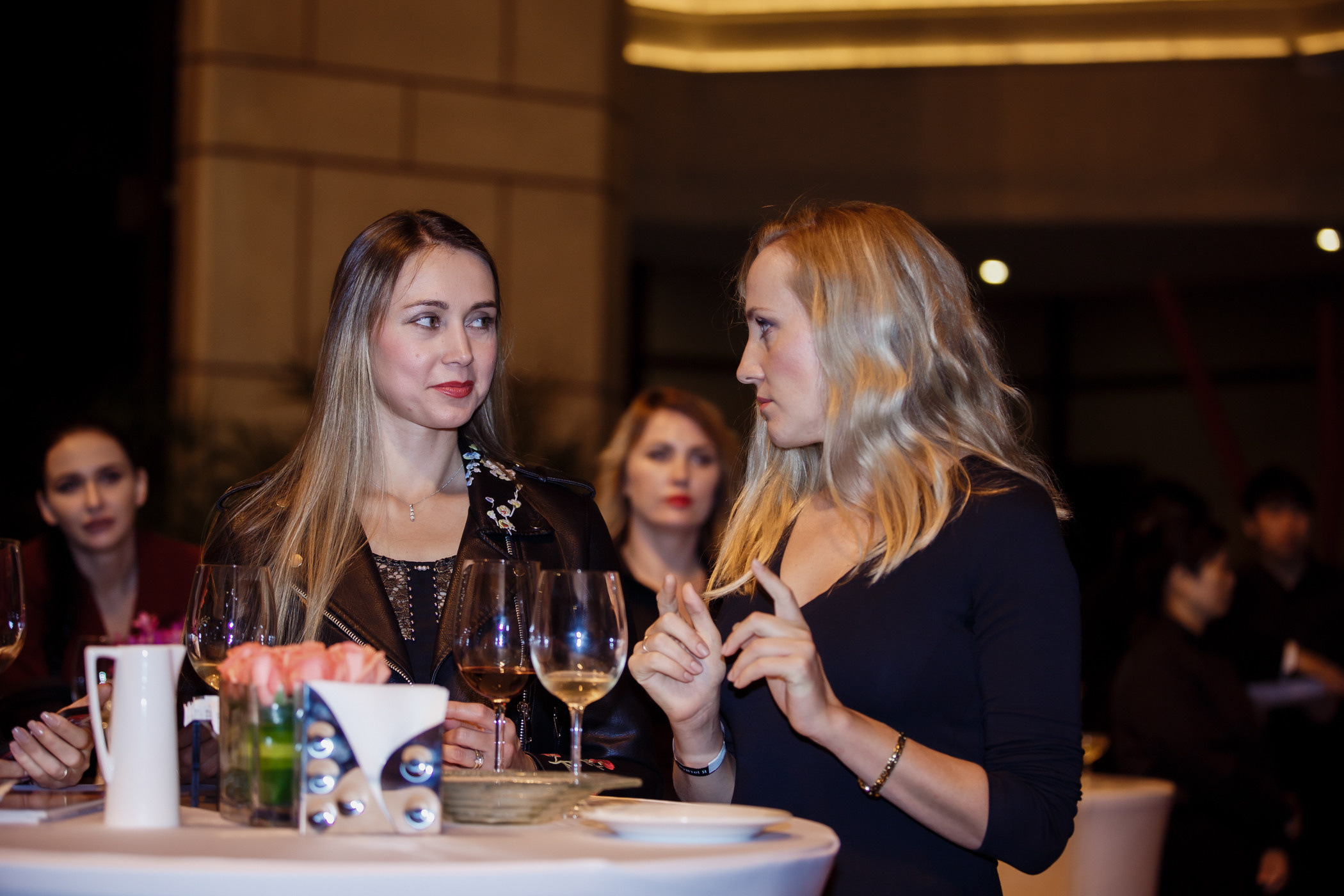 Презентация книги Д. Высоцкой. Фотограф в Шанхае — Лола Пидлуская