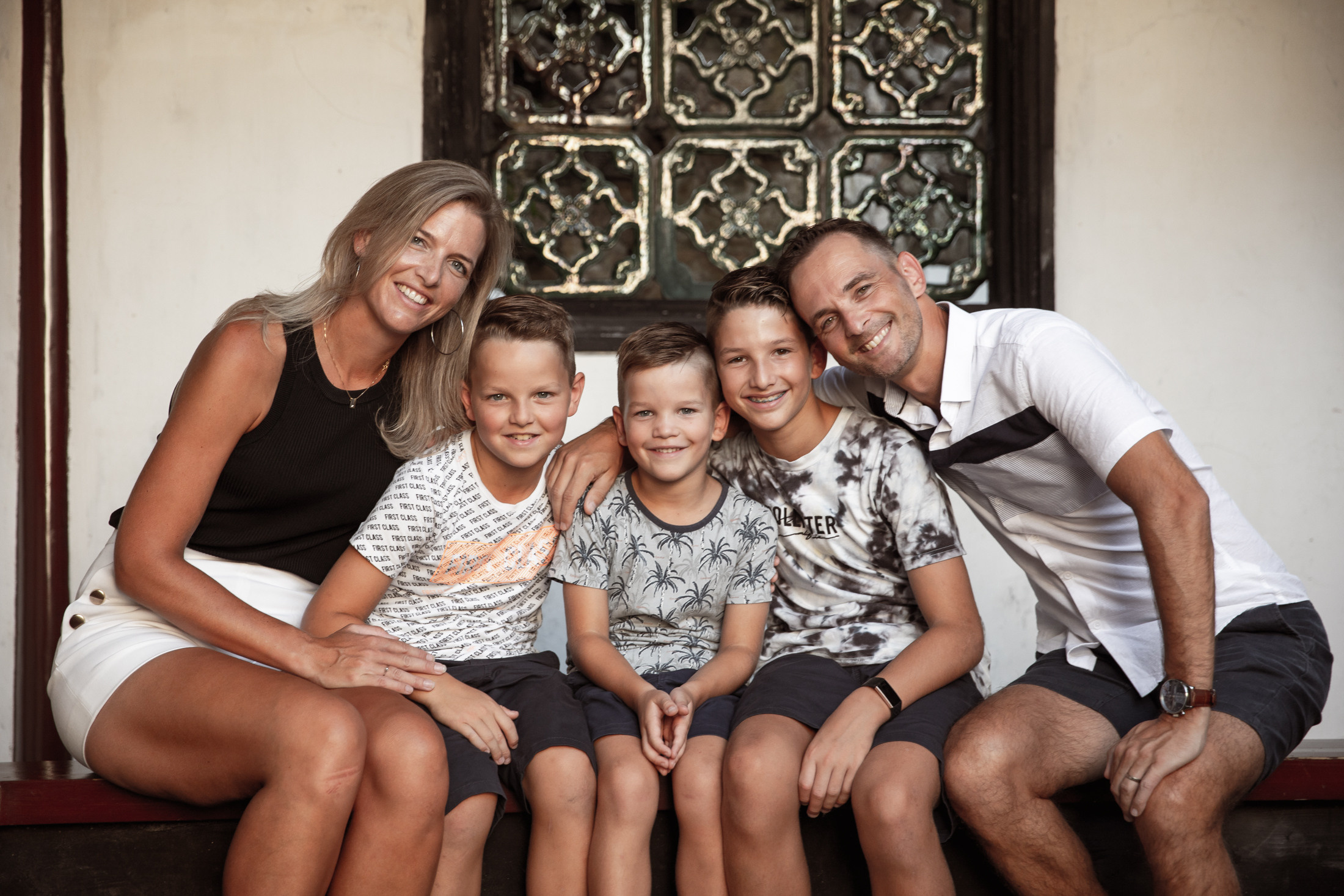 Семейная фотопрогулка, 2 часа — 2 локации. Фотограф в Шанхае — Лола Пидлуская