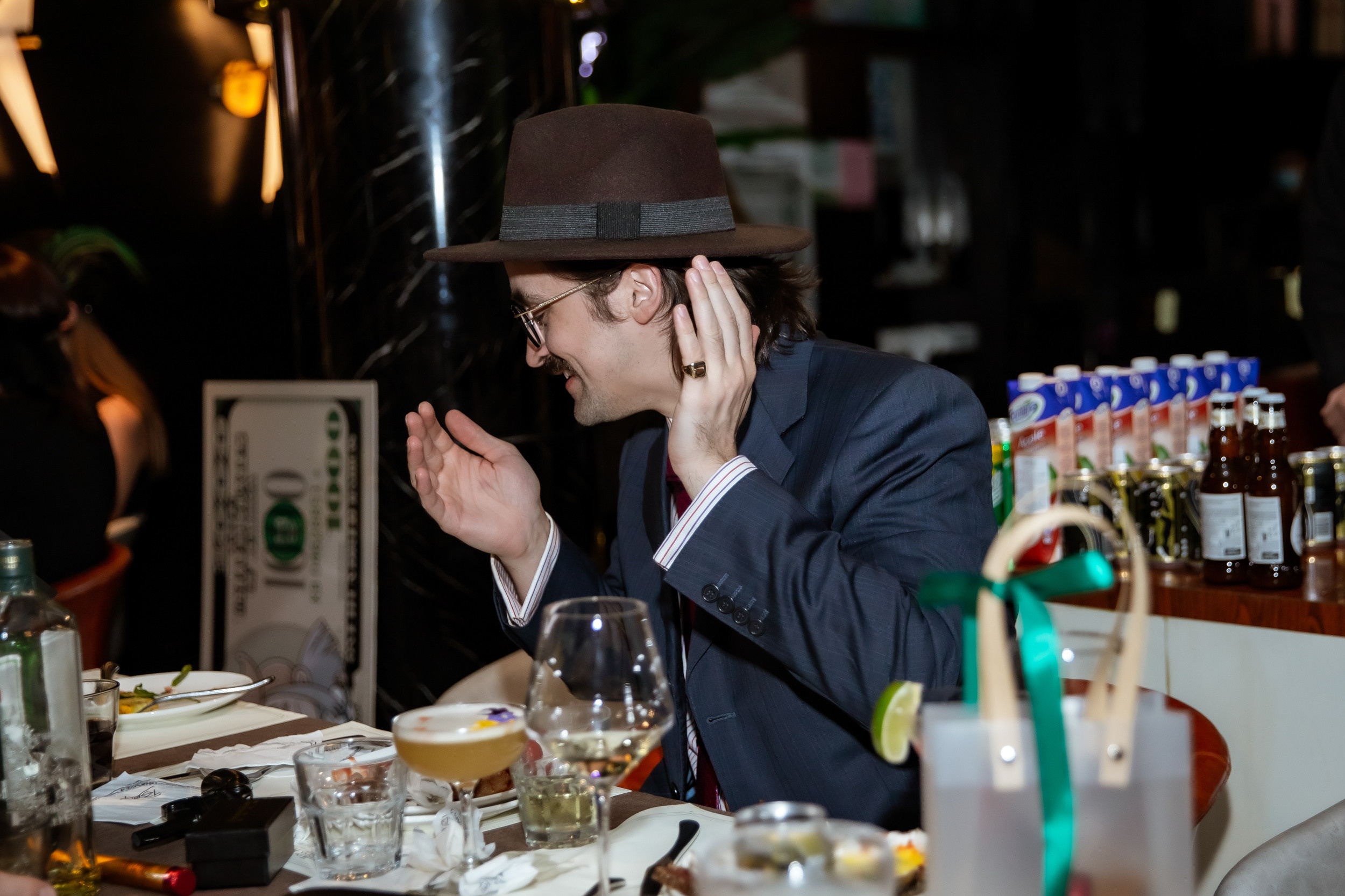 Corporate party in the style of a gangster party. Photographer in Shanghai — Lola Pidluskaya