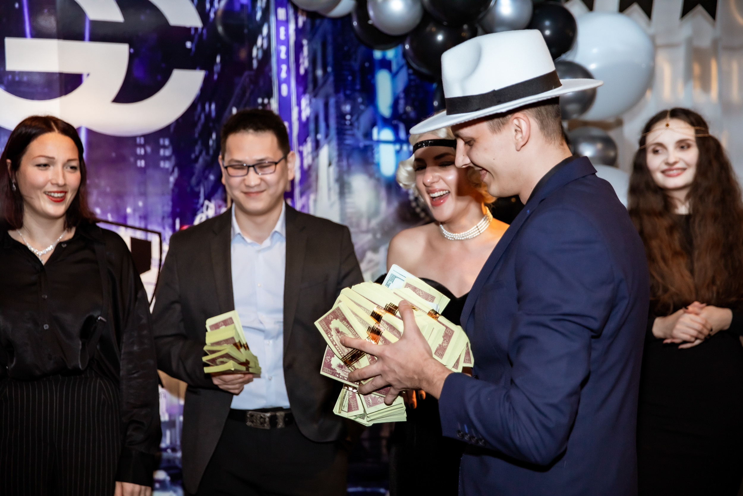 Corporate party in the style of a gangster party. Photographer in Shanghai — Lola Pidluskaya