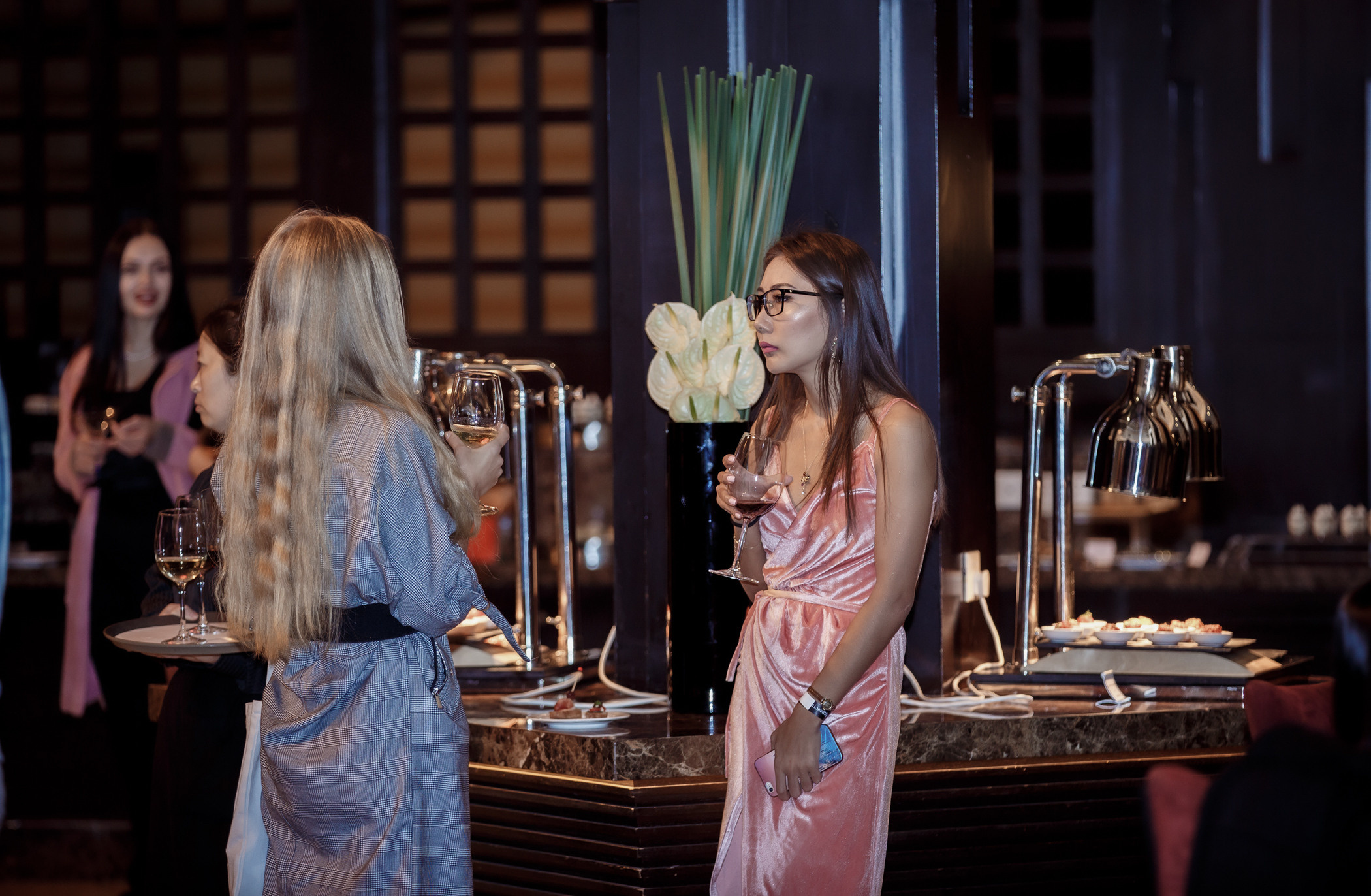 Презентация книги Д. Высоцкой. Фотограф в Шанхае — Лола Пидлуская