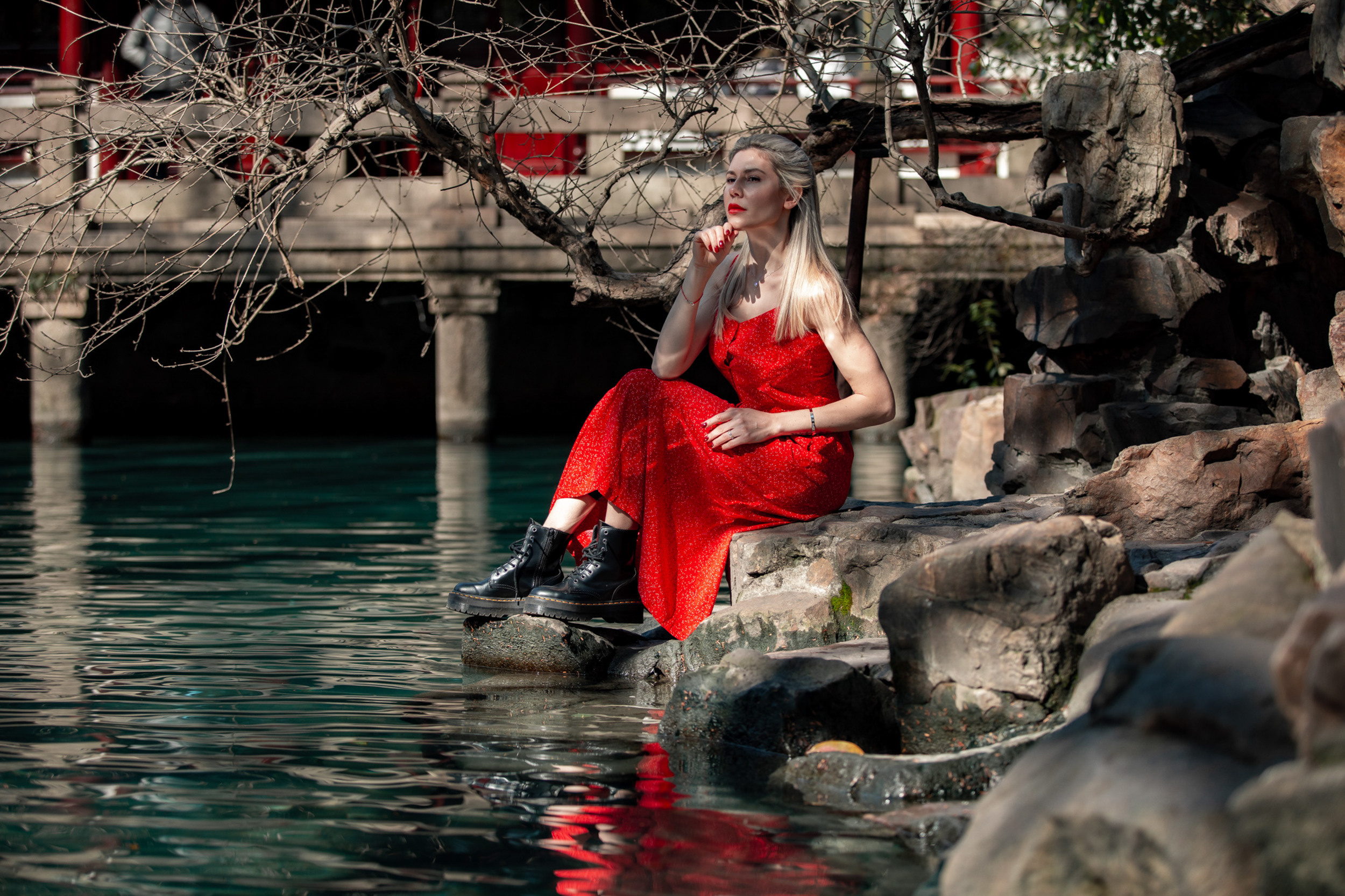 Фотосессия в Саду радости для блогера. Фотограф в Шанхае — Лола Пидлуская