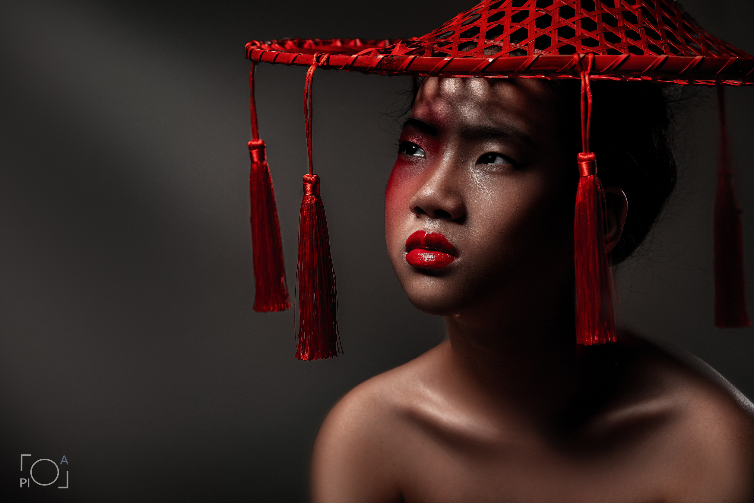 Студийная съемка. Три образа от проф. визажиста. Фотограф в Шанхае — Лола Пидлуская