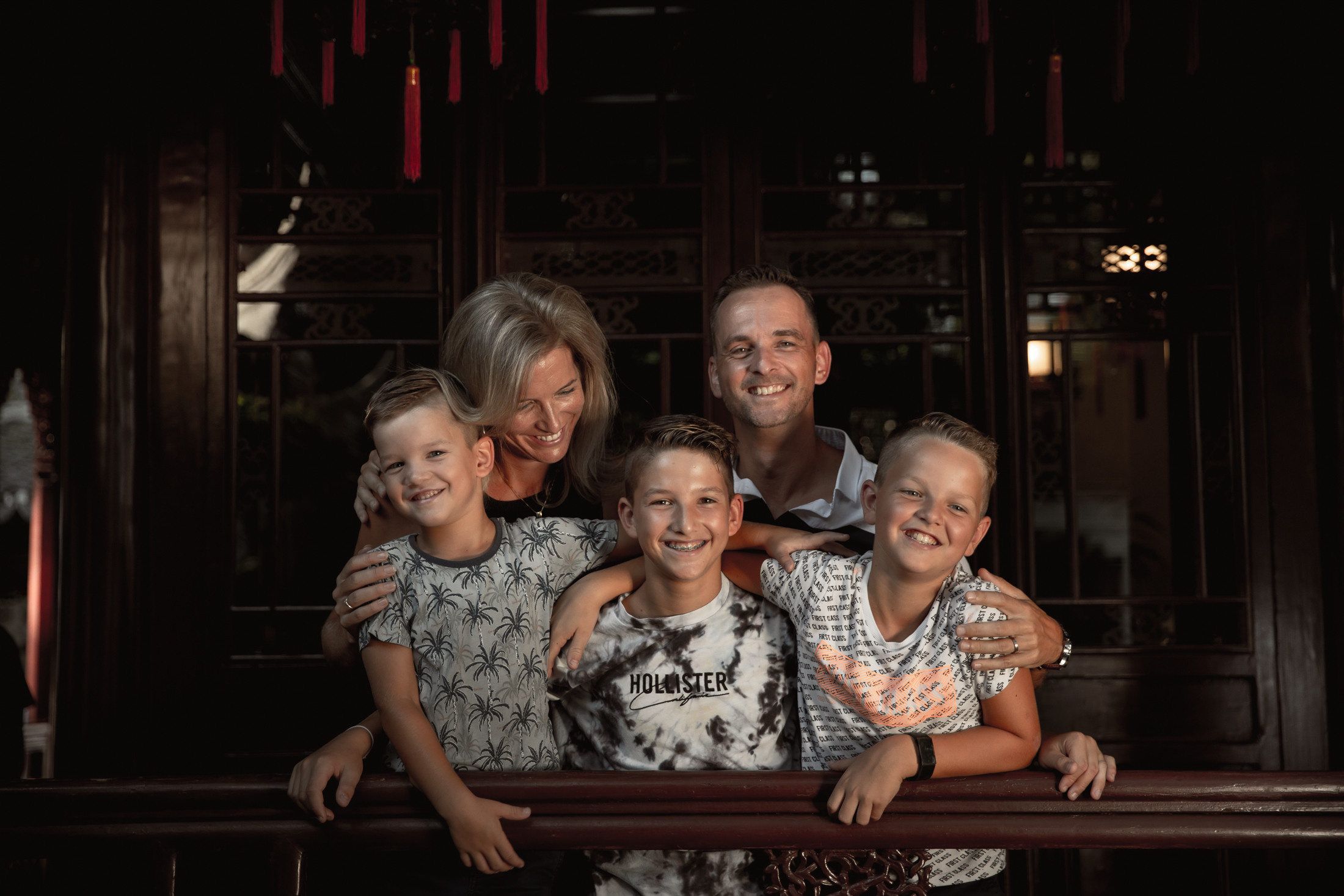 Семейная фотопрогулка, 2 часа — 2 локации. Фотограф в Шанхае — Лола Пидлуская