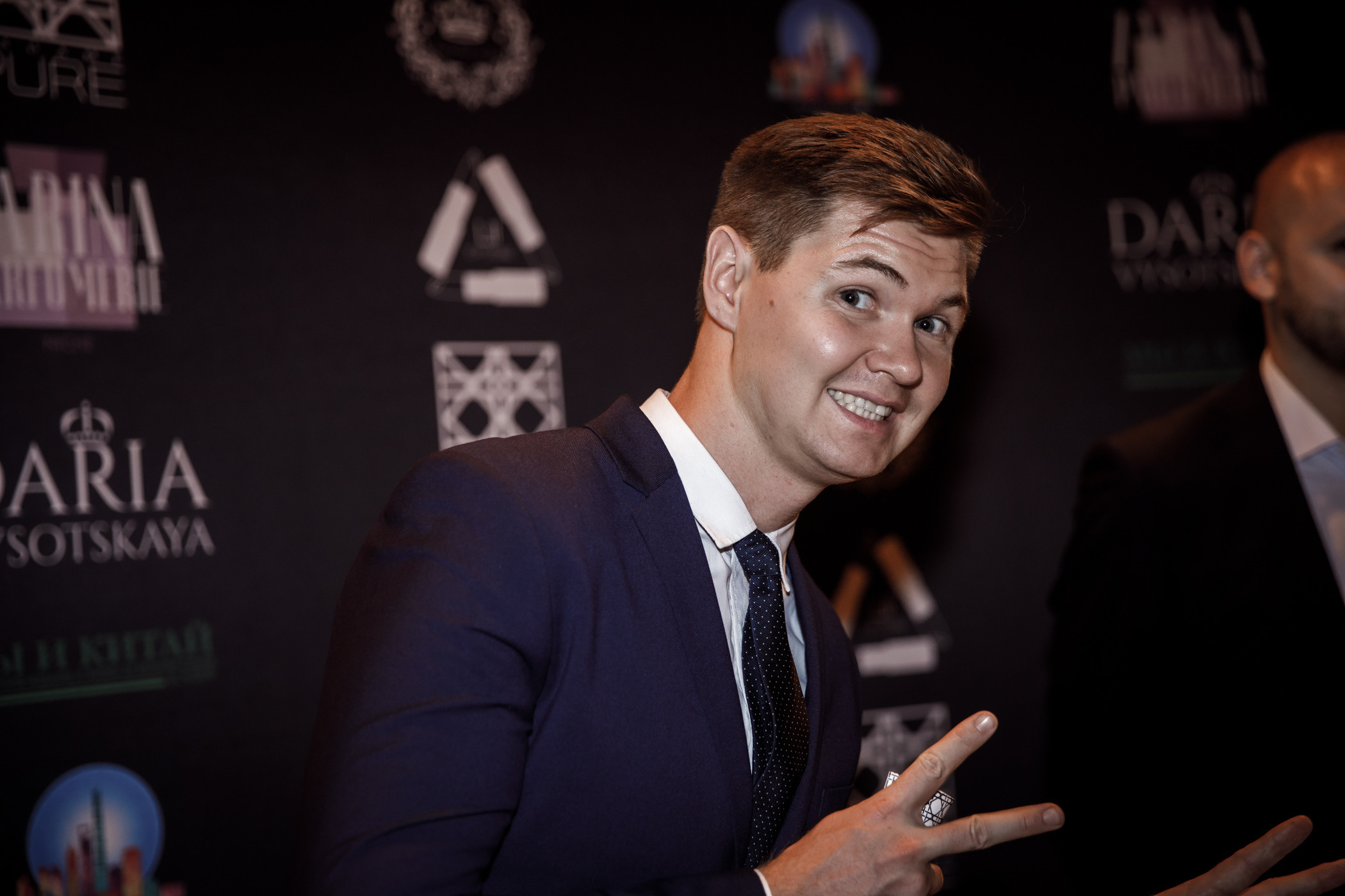 Презентация книги Д. Высоцкой. Фотограф в Шанхае — Лола Пидлуская