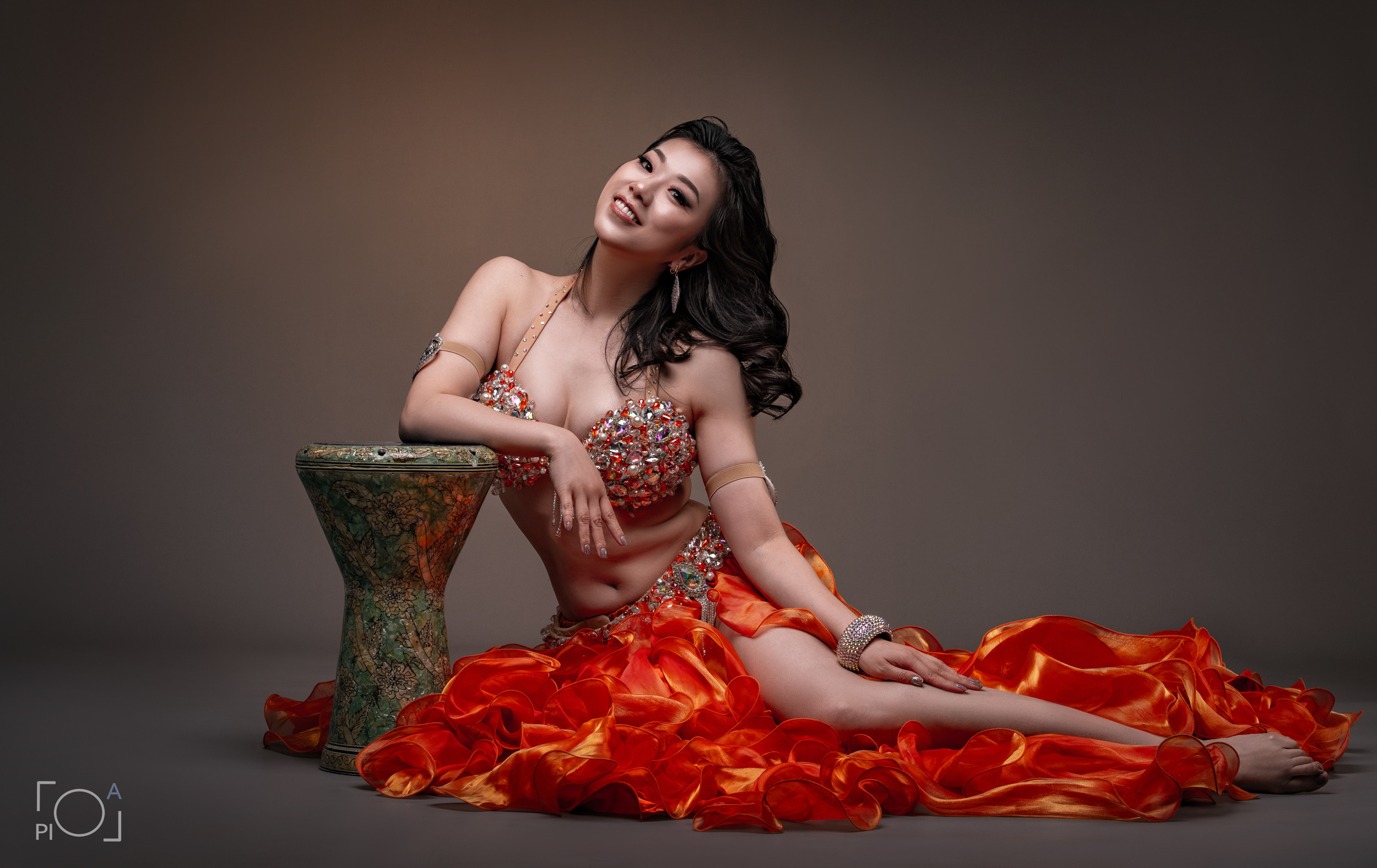 Beauty and grace: Photo shoot of belly dancers Ellen & Linjie. Photographer in Shanghai — Lola Pidluskaya