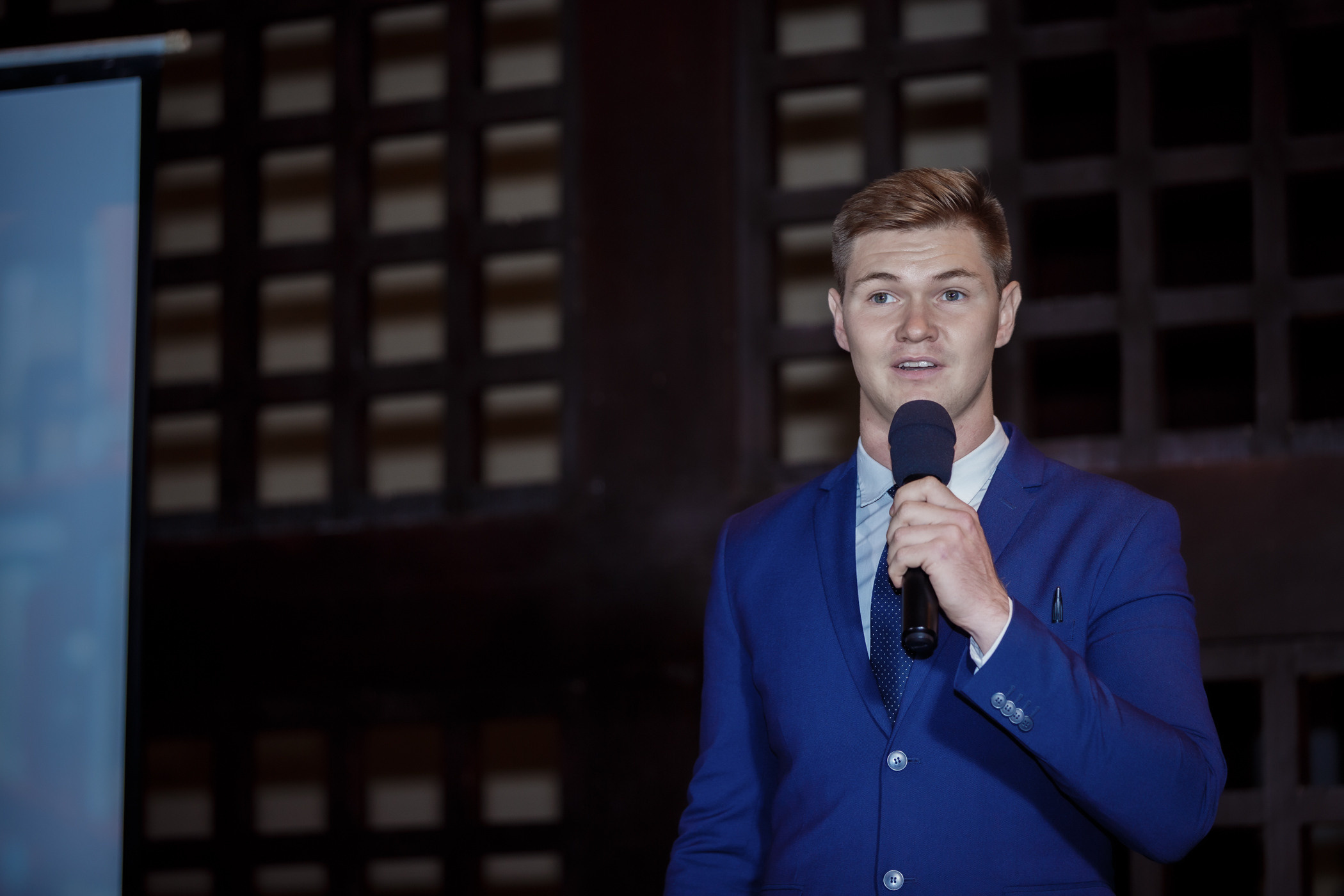 Презентация книги Д. Высоцкой. Фотограф в Шанхае — Лола Пидлуская