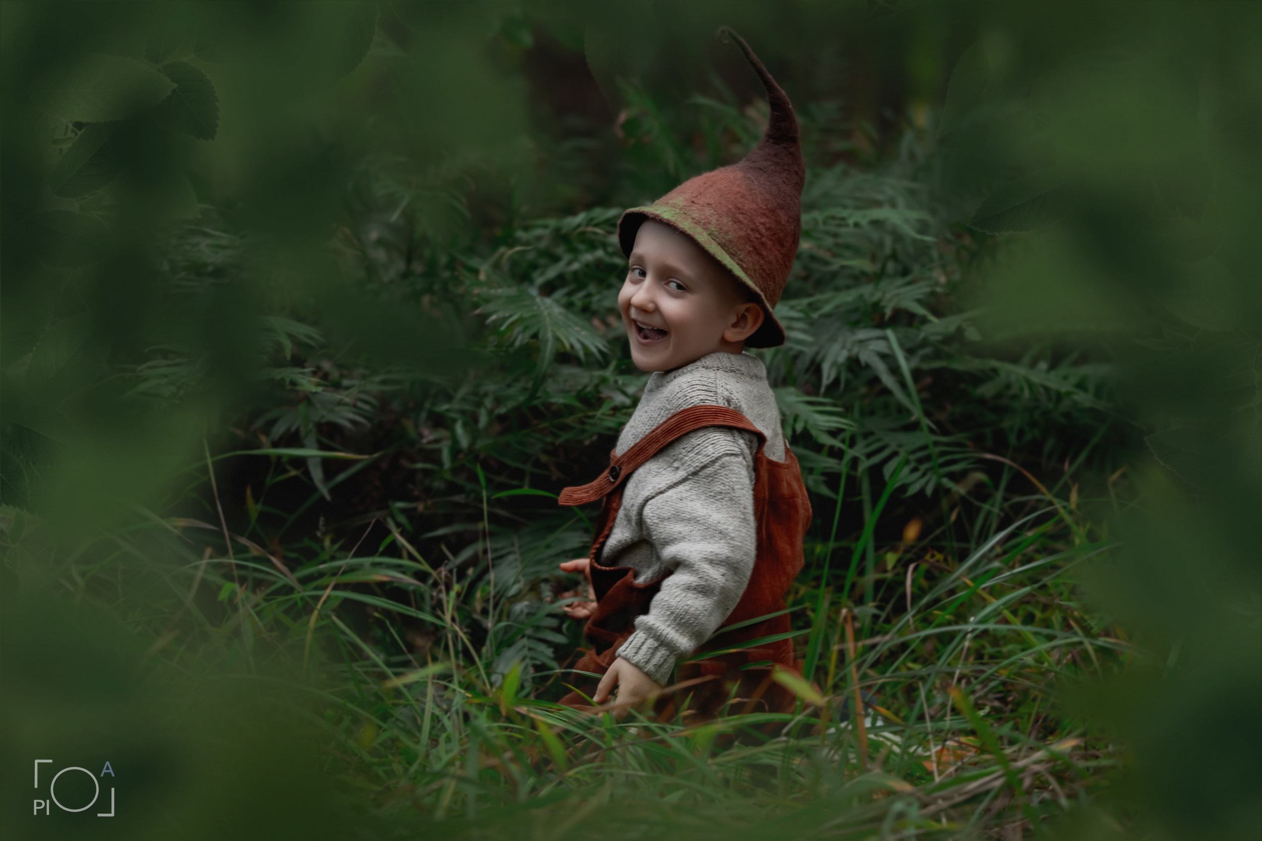 A dwarf in the forest. Photographer in Shanghai — Lola Pidluskaya