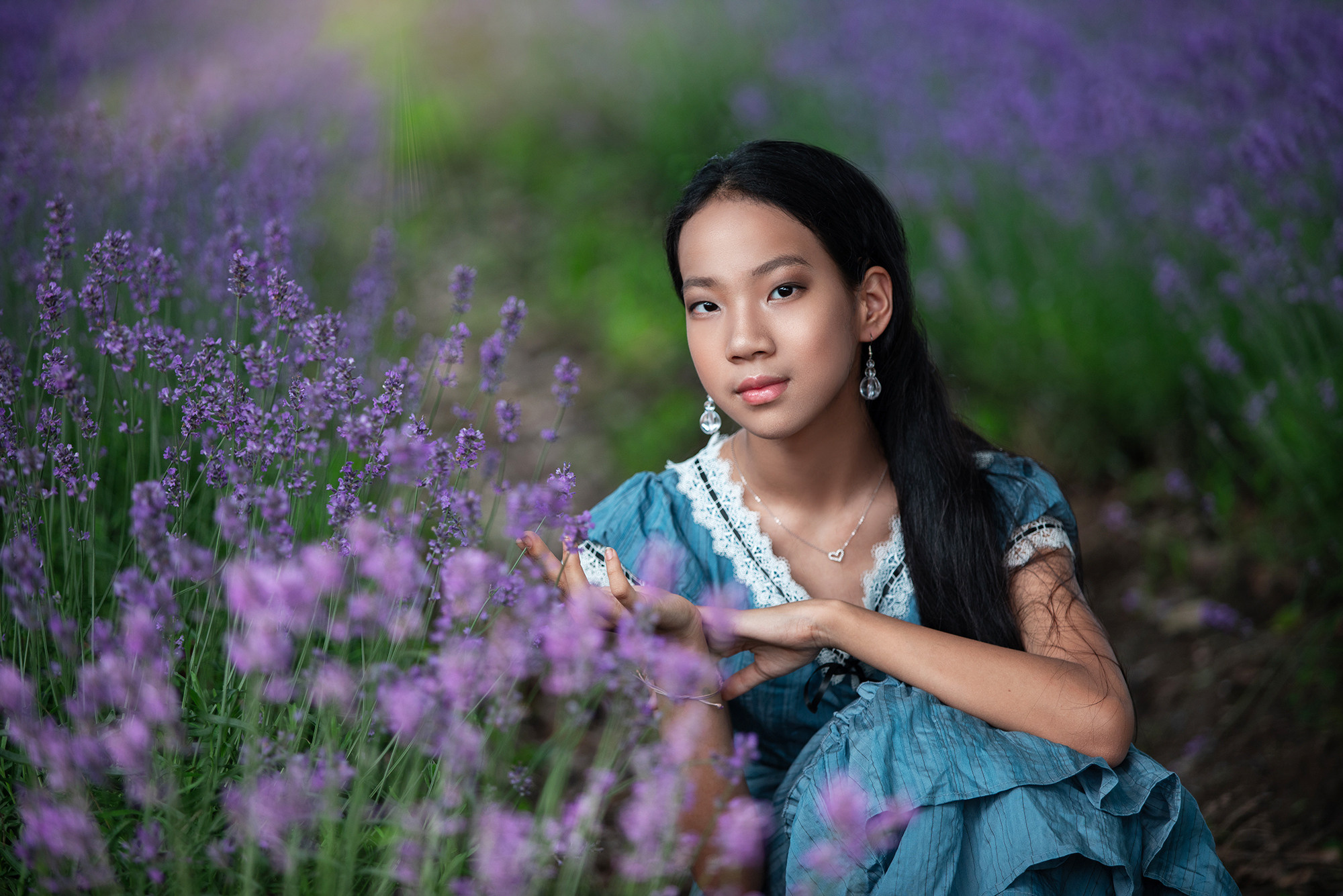 Photo shoots in lavender fields. Every year in May in Shanghai